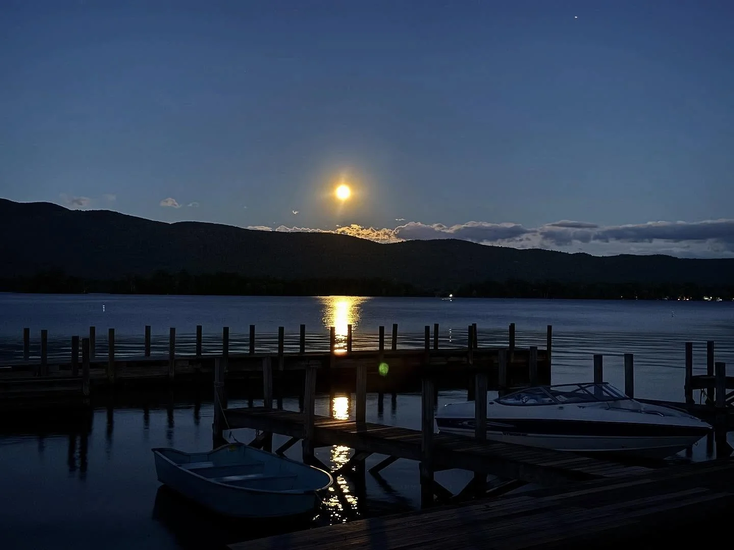 Still oohing and ahhing over Sunday&rsquo;s full moon 🌝✨