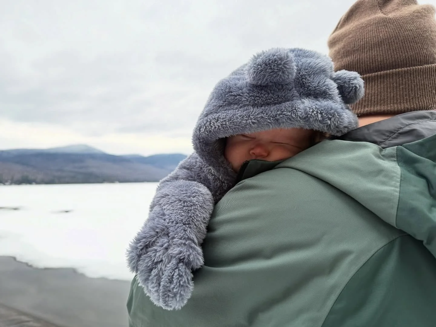 Snow Day! Snow Day! ❄️

How much snow did you get last weekend?

We were surprised to only get 12&rdquo; at Stepping Stones. (Much better than the 20&rdquo; that were predicted.) And the lake is now frozen too! Let the @lg_winter_carnival festivities
