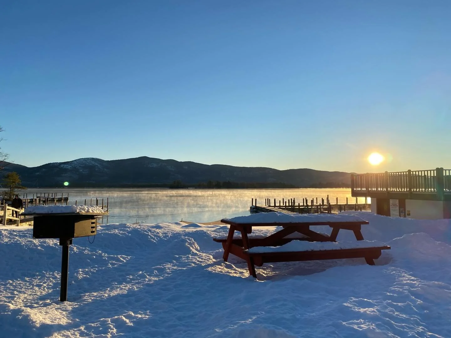 Anyone up for a little outdoor barbecue? 🥶