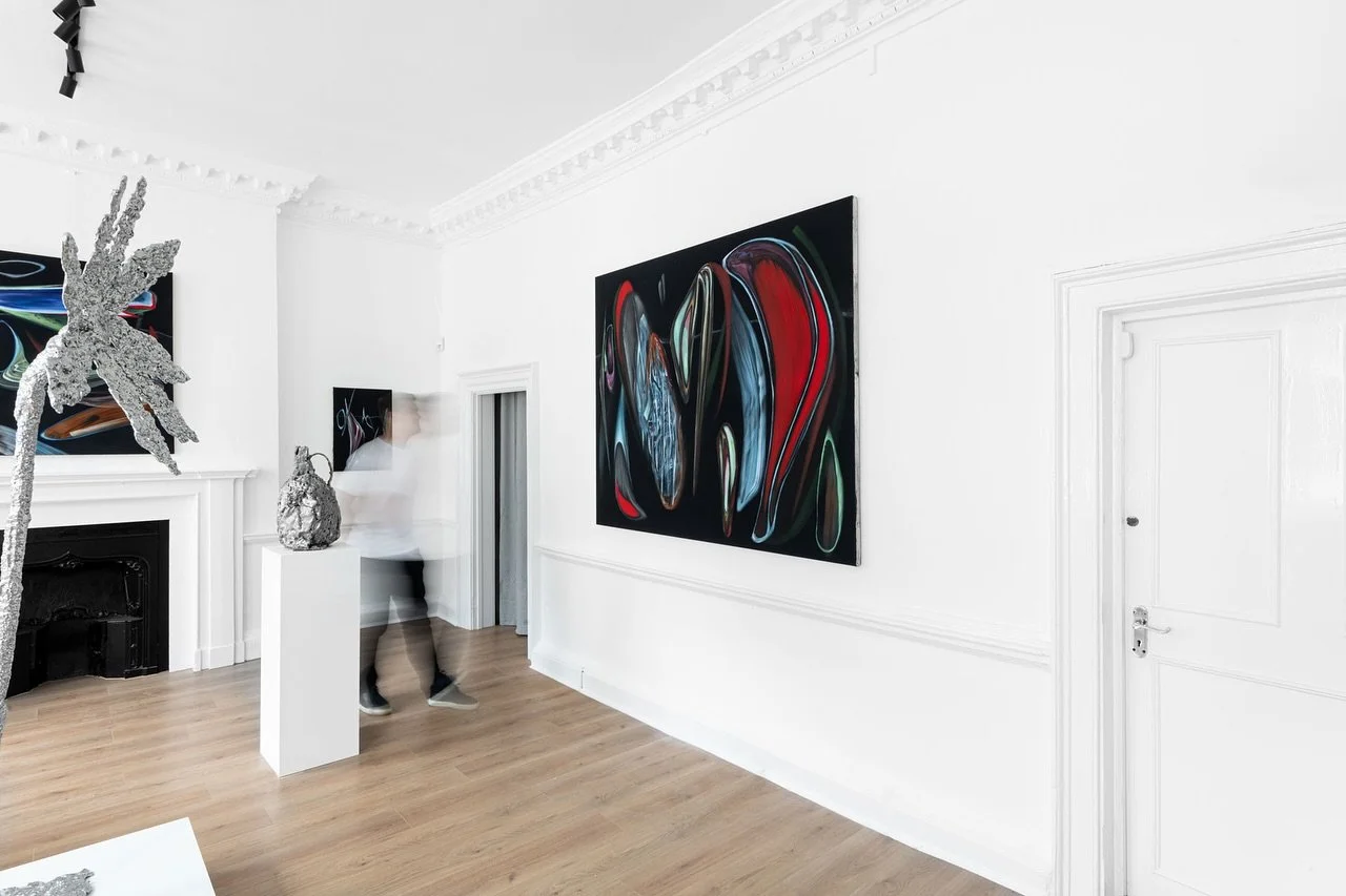 Now on view: AXIS, a duo presentation of painter Alfie Rouy (b.1998) and sculptor Jesse Pollock (b.1993). More than an artistic collaboration, the exhibition is a testament to a decade-long friendship. Indeed, Rouy and Pollock grew up in neighbouring