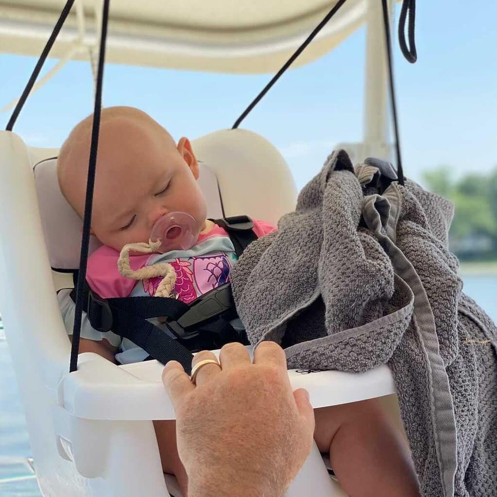 Sunday Best!

#sunday #sundayfunday #sundayvibes #sundaybest #beautiful #babyboatswing #boatday #babyboating #babyboater #boatdays #boatingwithbaby #boating #bestdayever #boatingfamily #babysearock #boatlife #blanket #family #fun #greatphoto #happy #