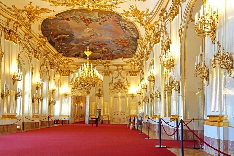 Schönbrunn’s Great Gallery