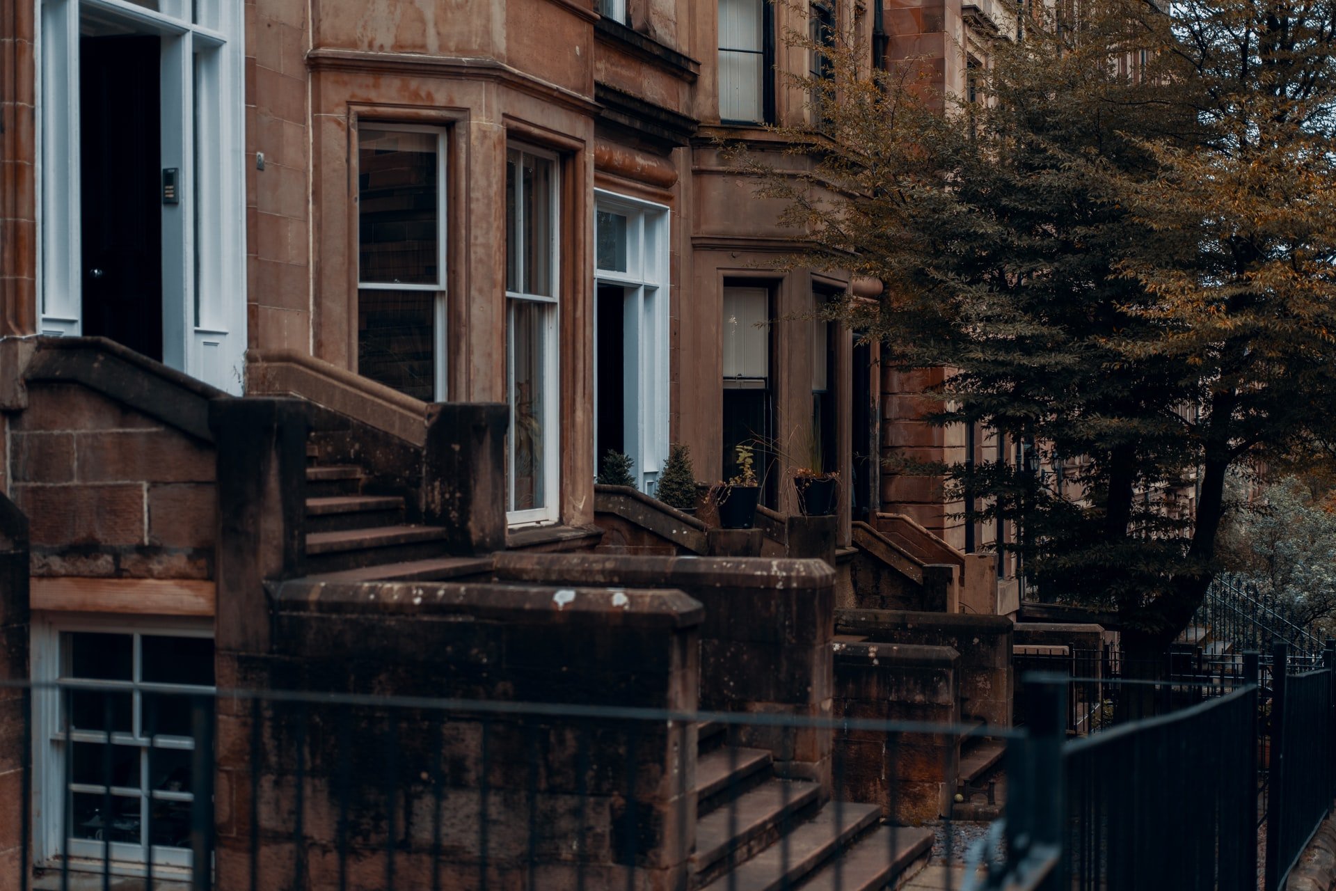 Glasgow tenements built with Old Red Sandstone