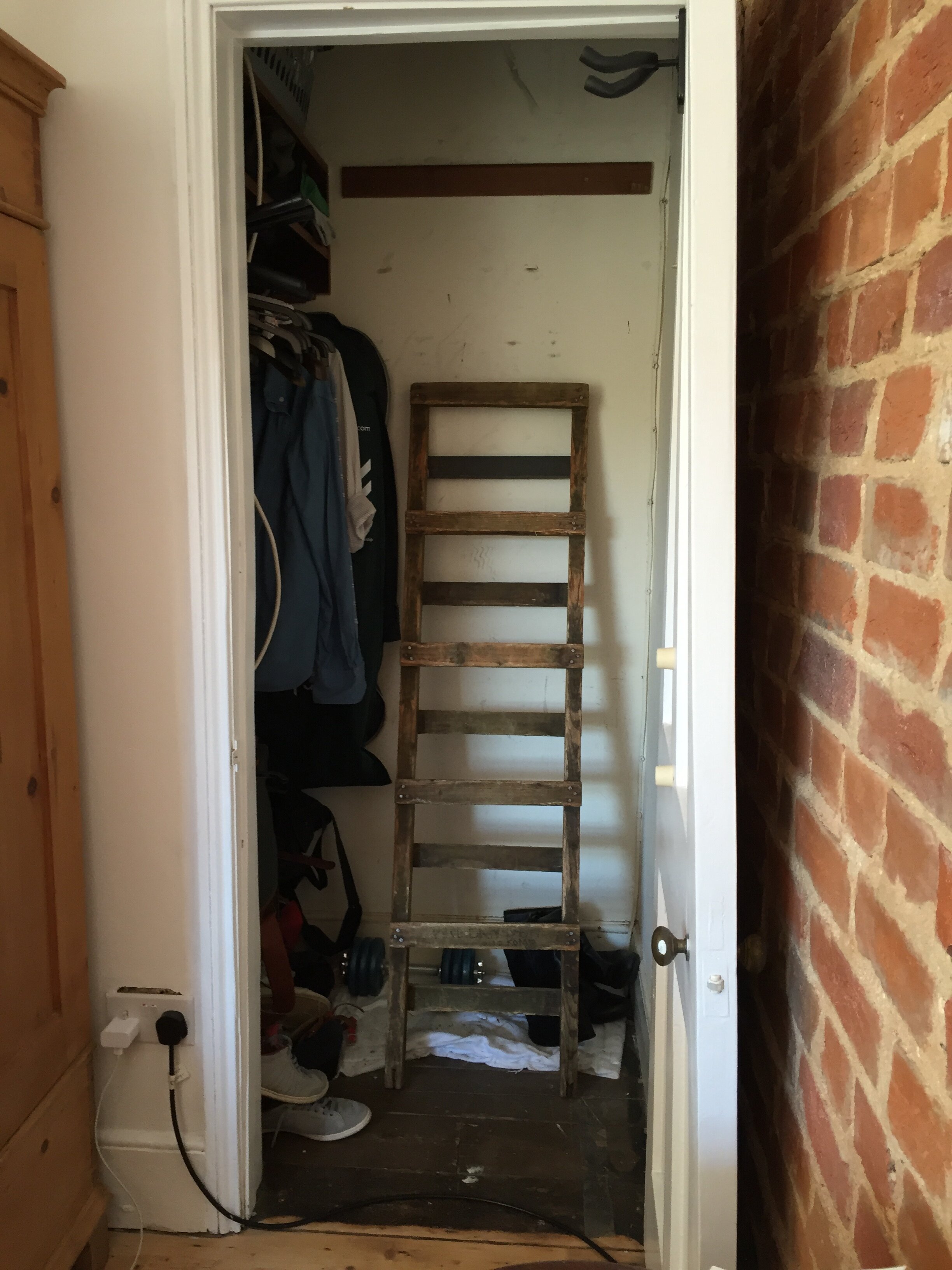 before underloft cupboard.JPG