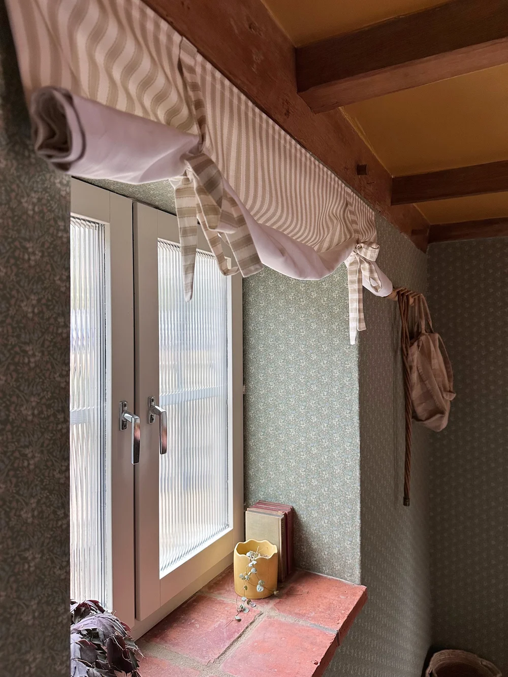Bow Valance Blind in Sanderson Pinetum Stripe.jpeg