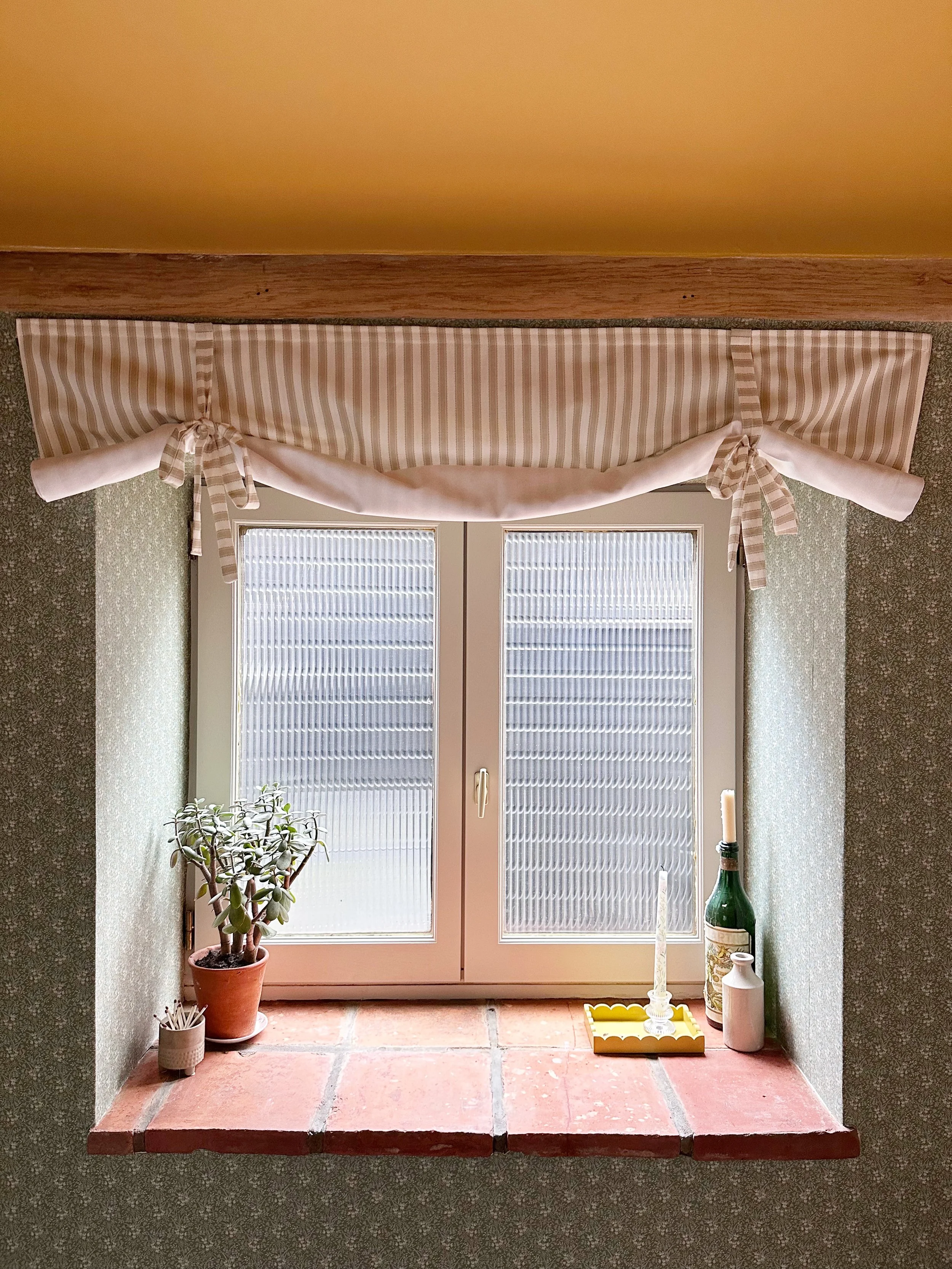 Bow Tie Blinds: Inspiration behind our guest bedroom windows