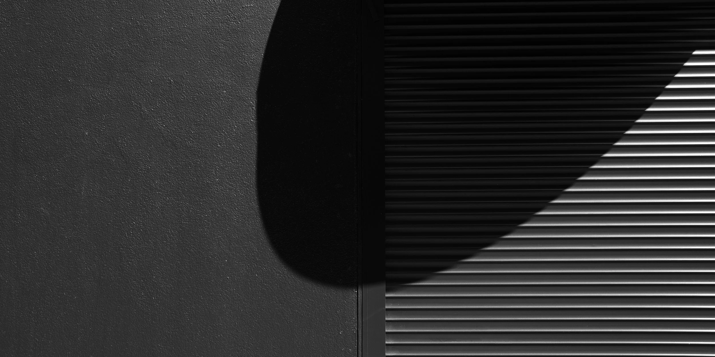 25 Portland (Burnside?) Shadow DSCF7183 9APR24 12 x 24.jpg