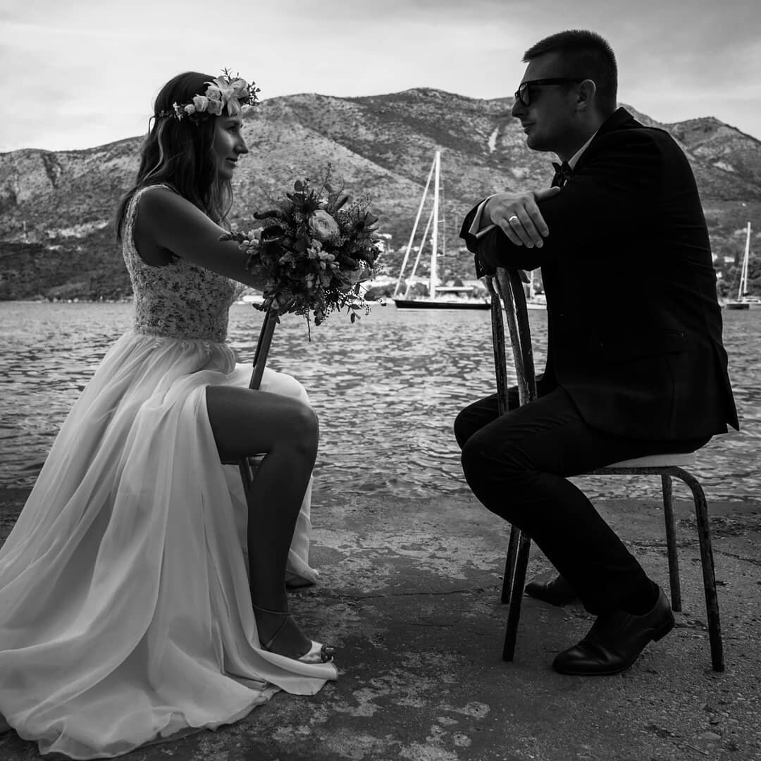 Absolutely fantastic couple, had an enormous pleasure working with them a couple of times. On their wedding day and on post-wedding photoshoot!