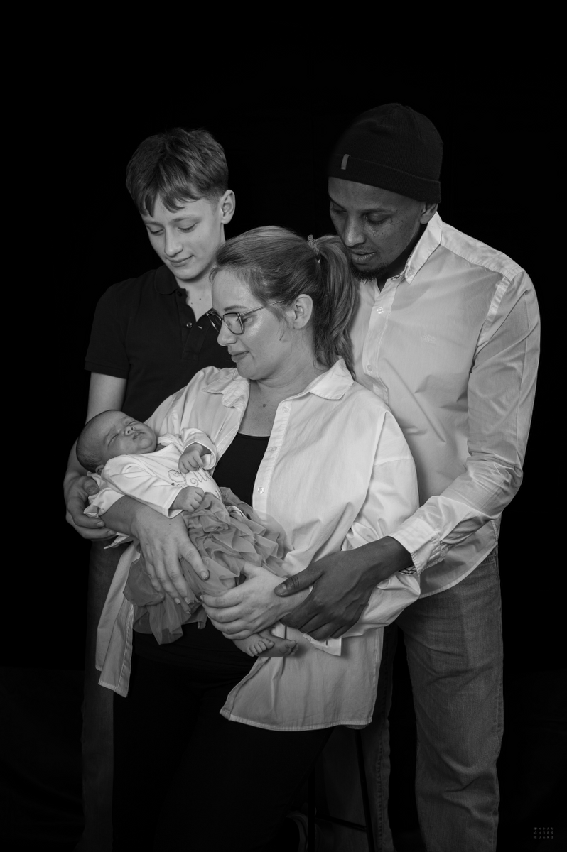 2024-11-09-Newborn-339_4024 x 6048_2_798x1200.png