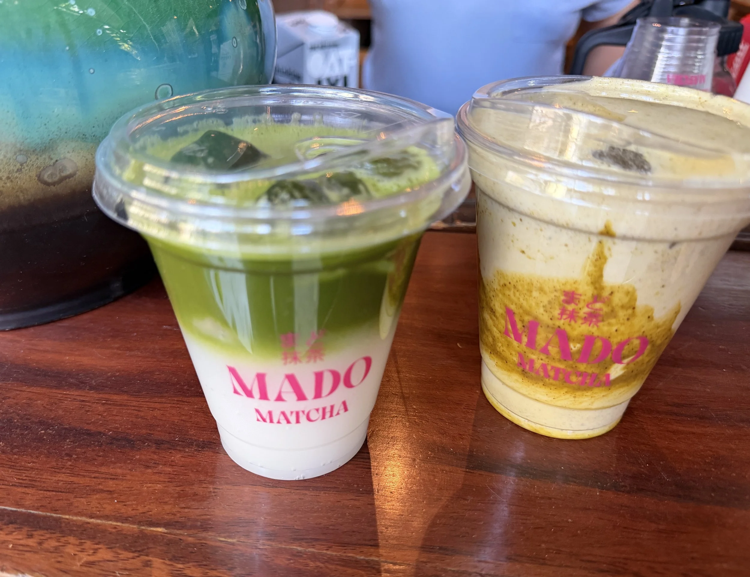 Close-up of a vibrant matcha drink in Mexico City café, highlighting the city’s elevated coffee and tea culture.