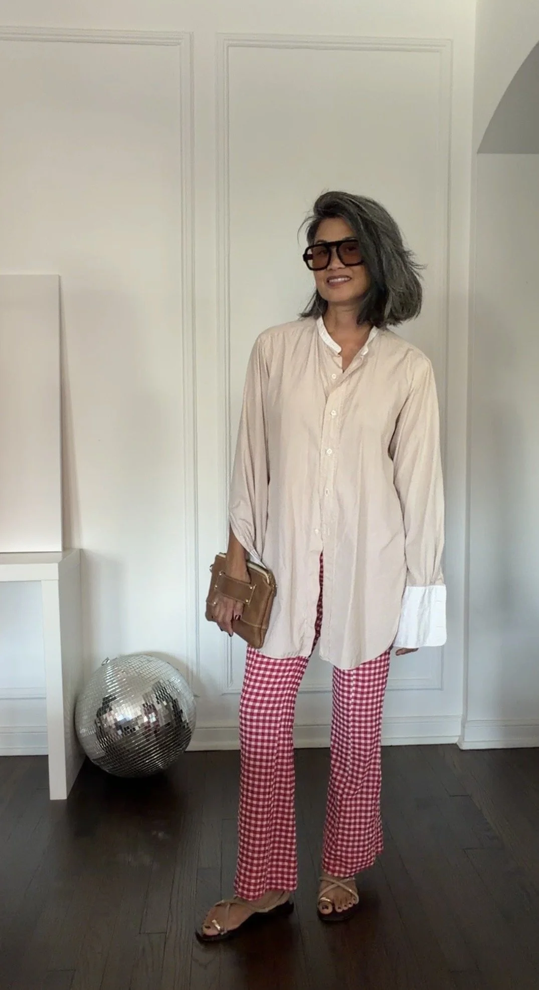 Chic city travel look for walking around Montréal