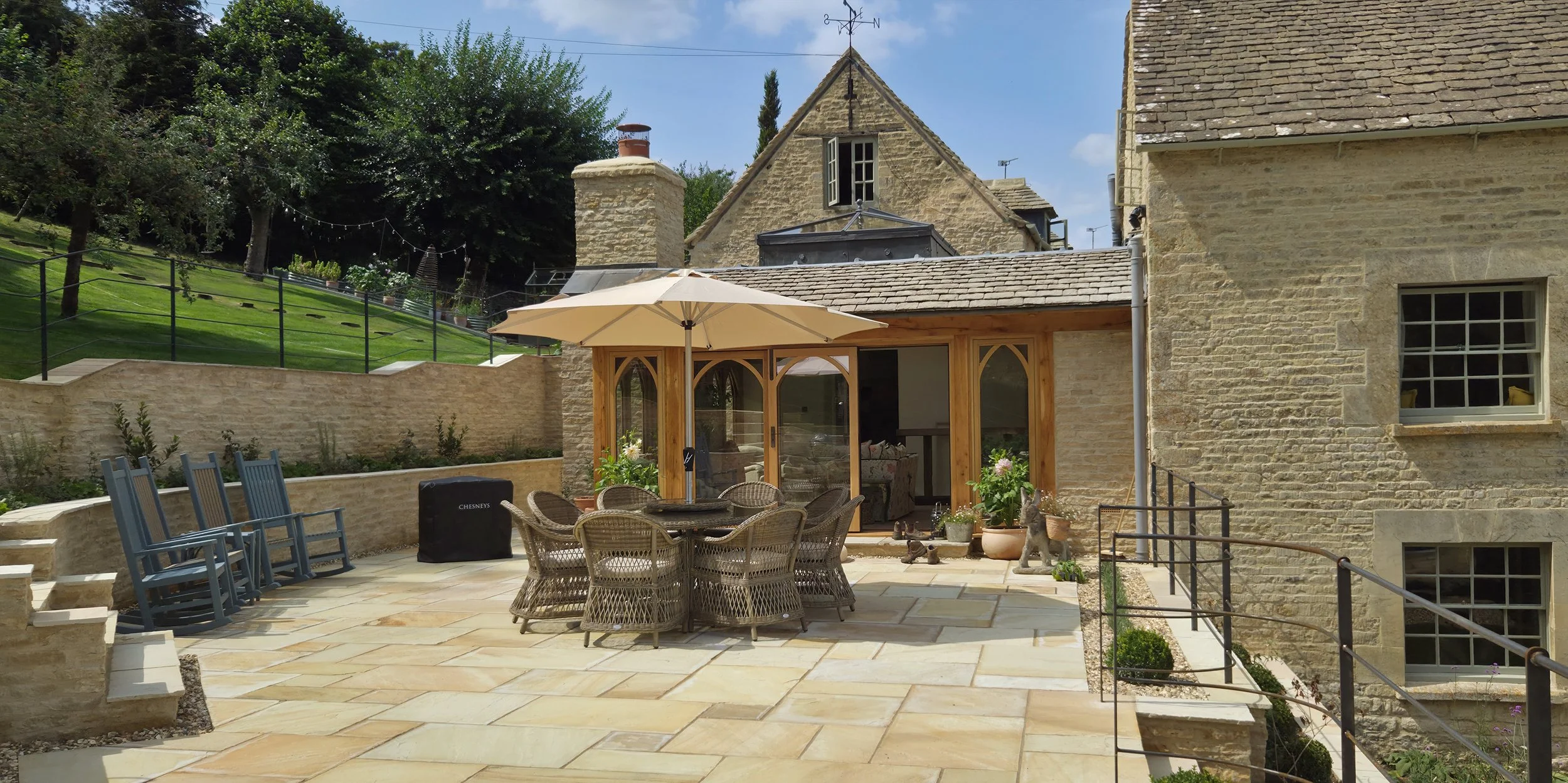 York House - Outdoor Dining Area.jpg