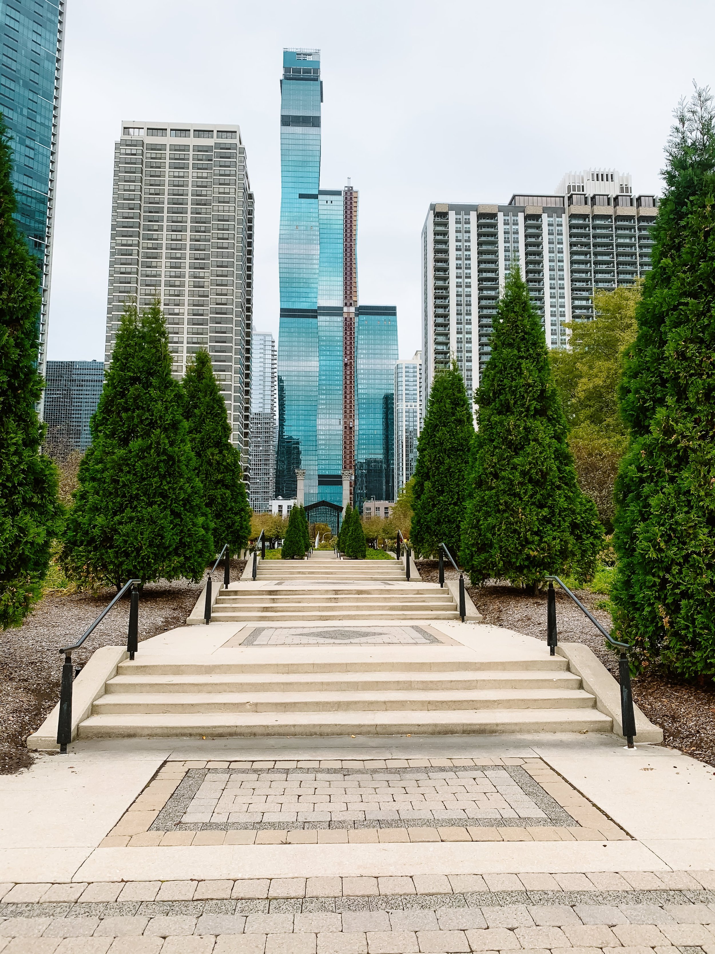 Walking Guide for Tourists in Chicago.jpg