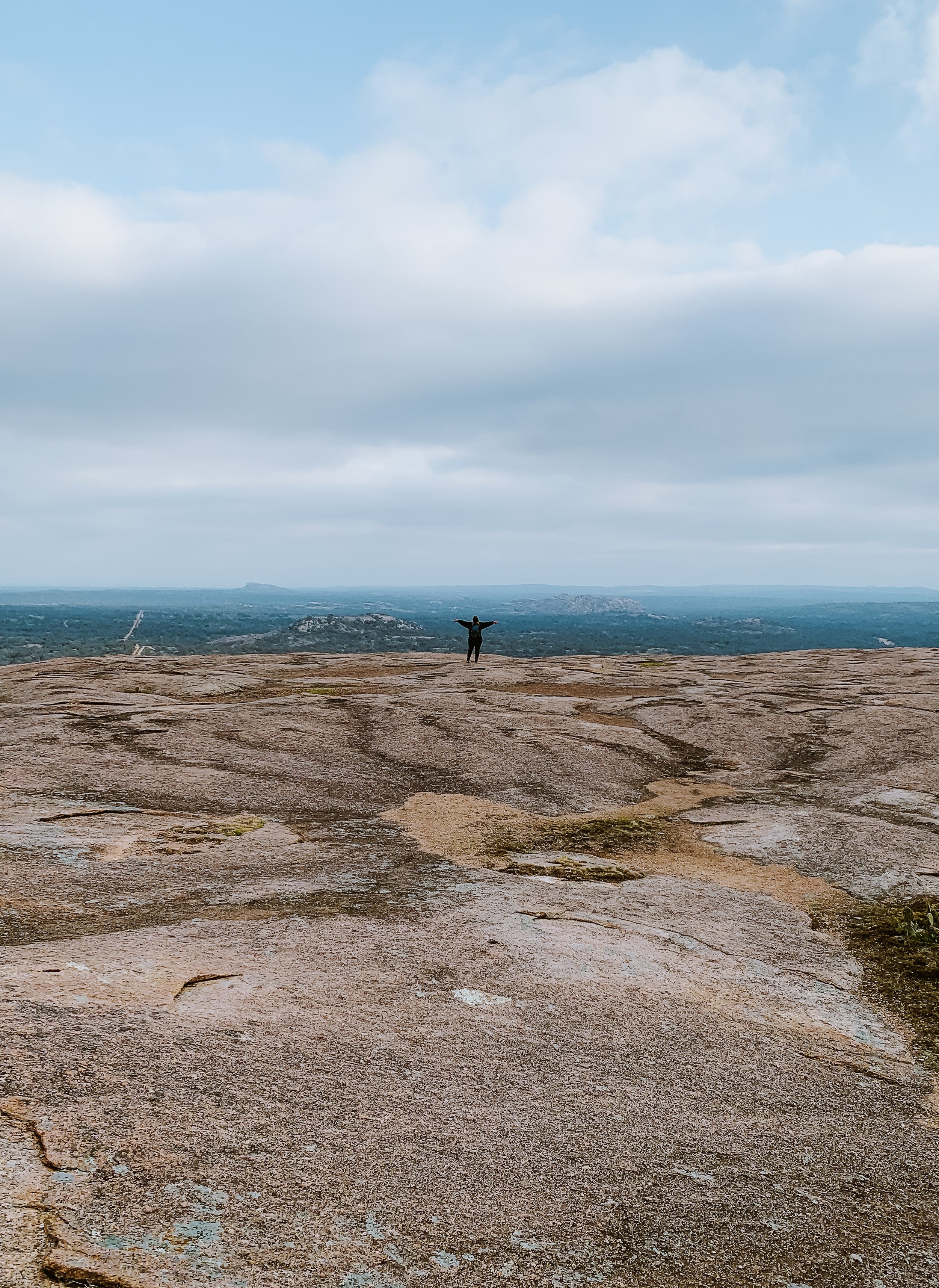 Scenic views from Enchanted Rock summit.jpg