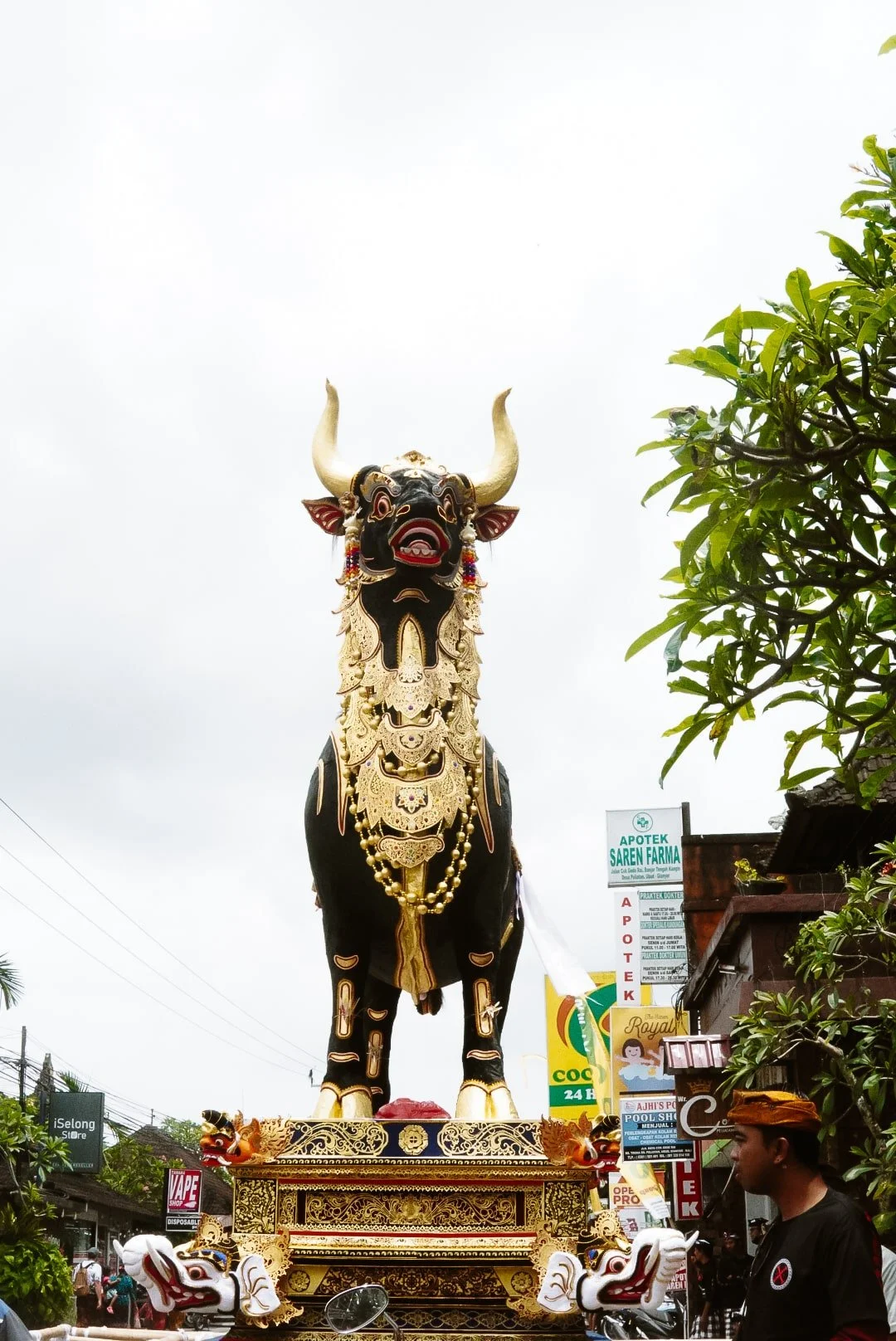 religious events in bali_bali spiritual gatherings_ngaben_cremations ceremony.jpg