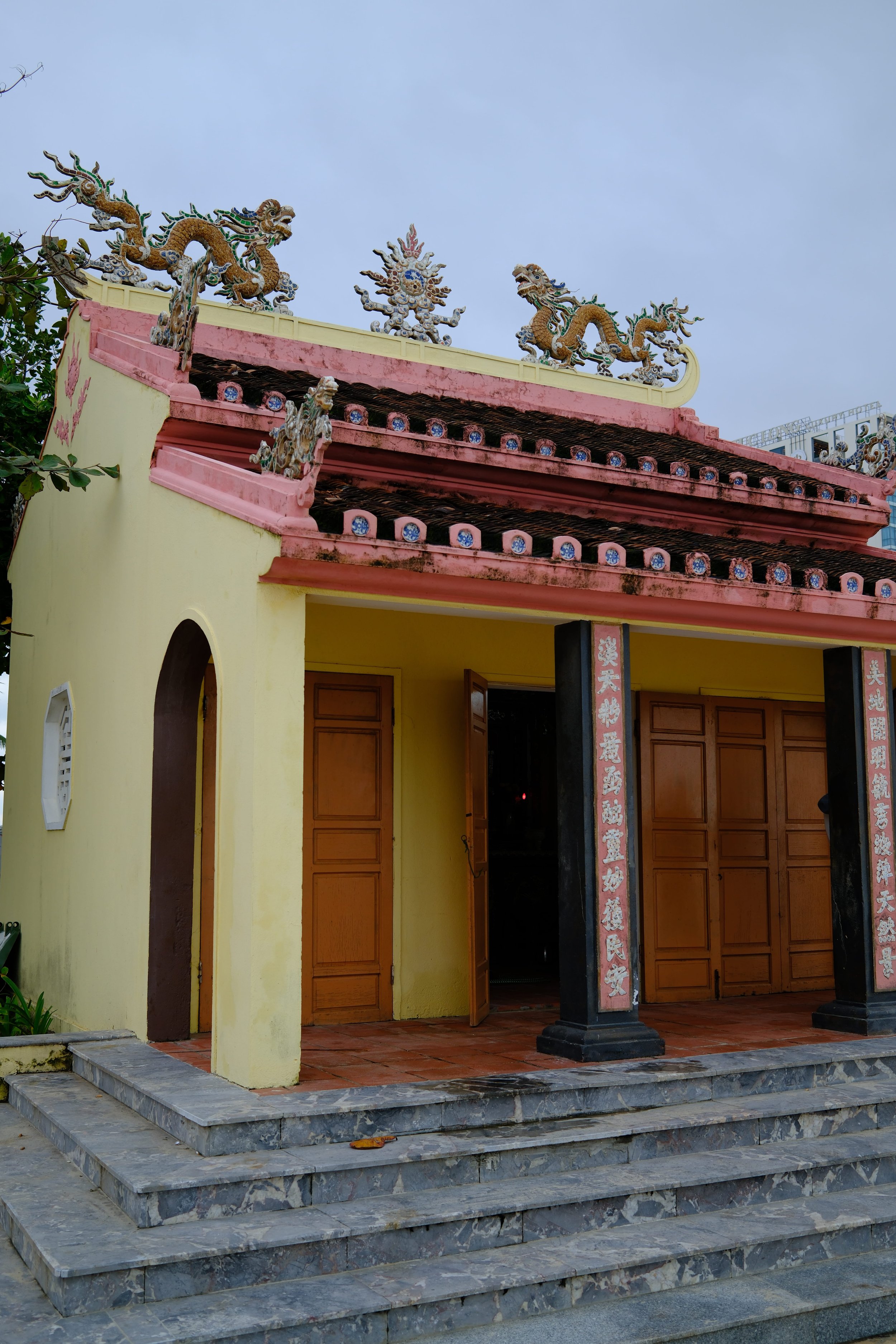 landmarks in da nang.jpg