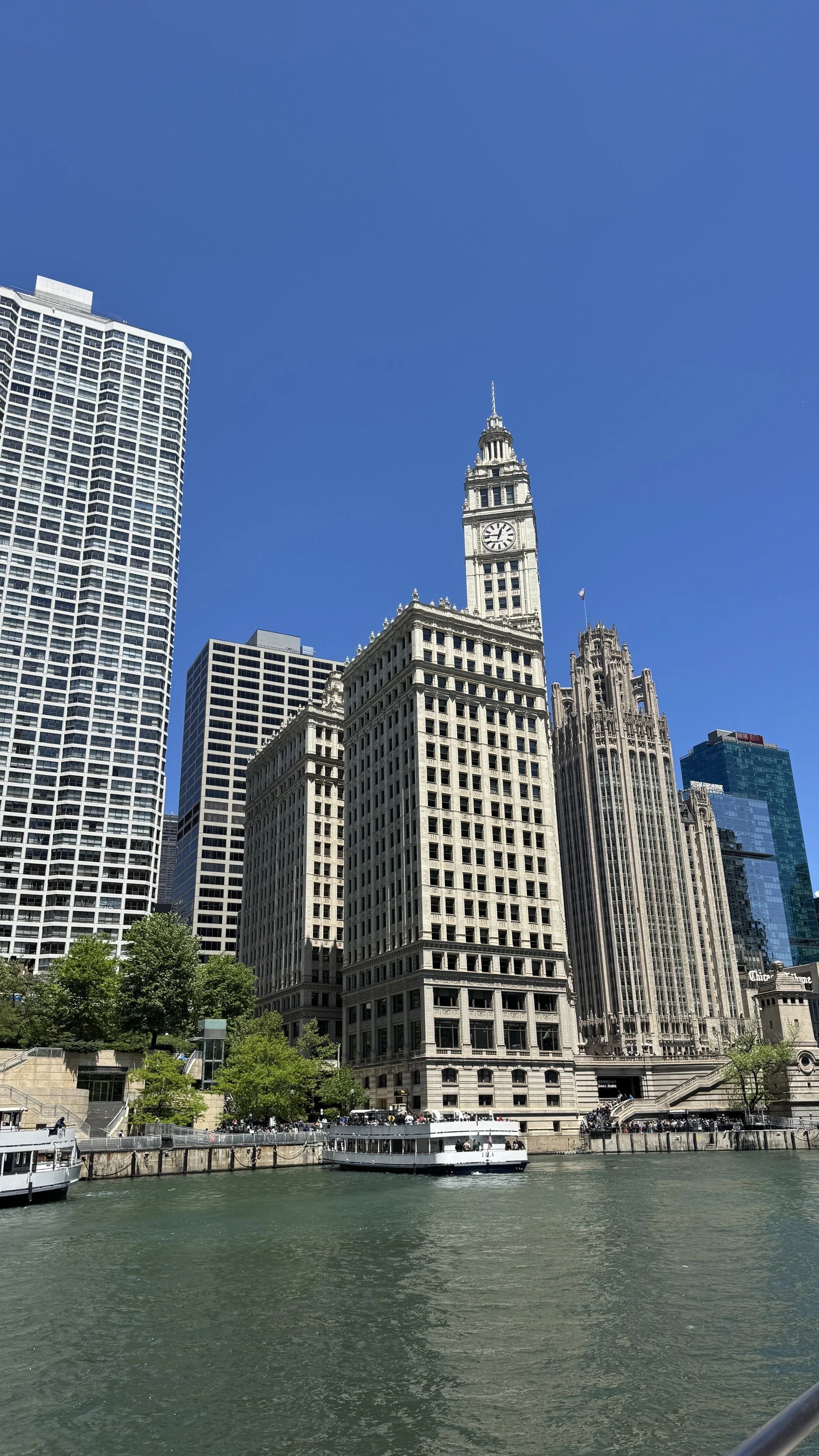 chicago riverwalk