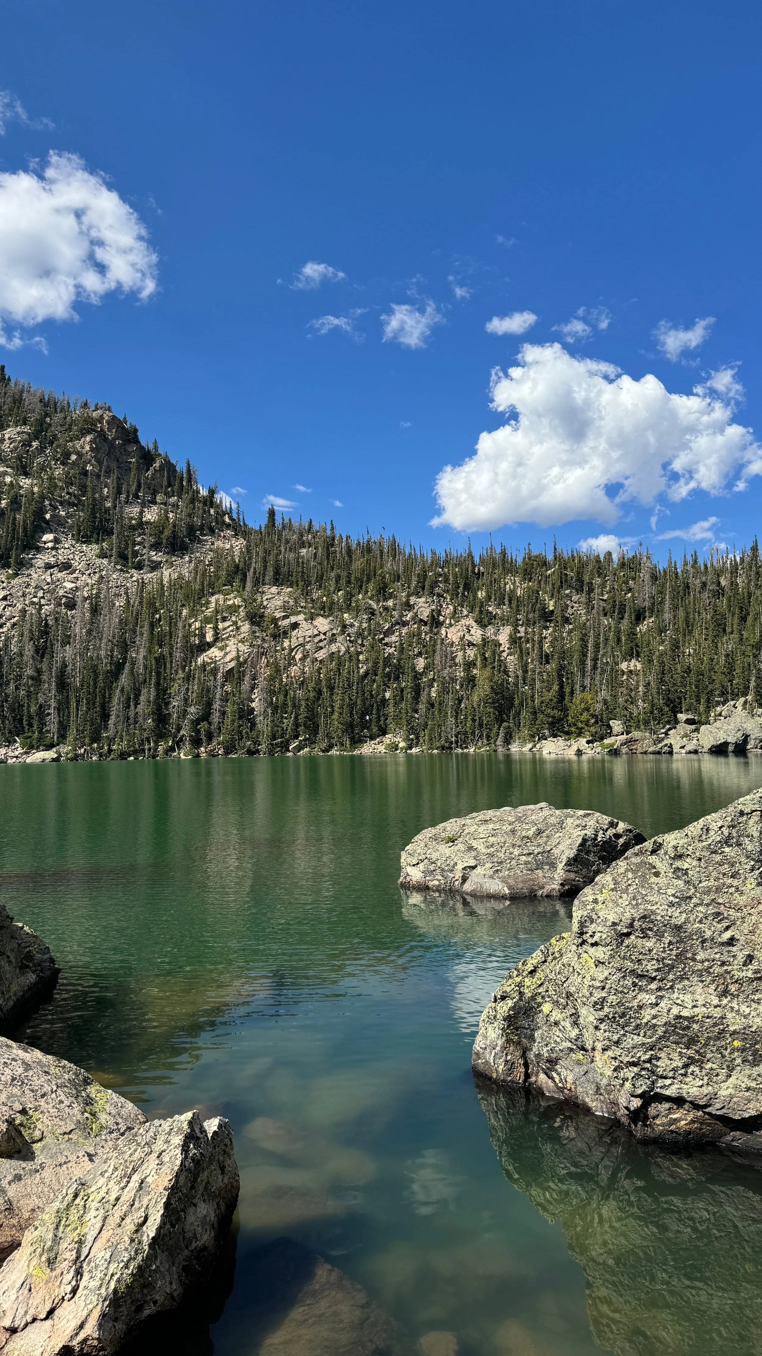 best alpine lake hikes_rocky mountains