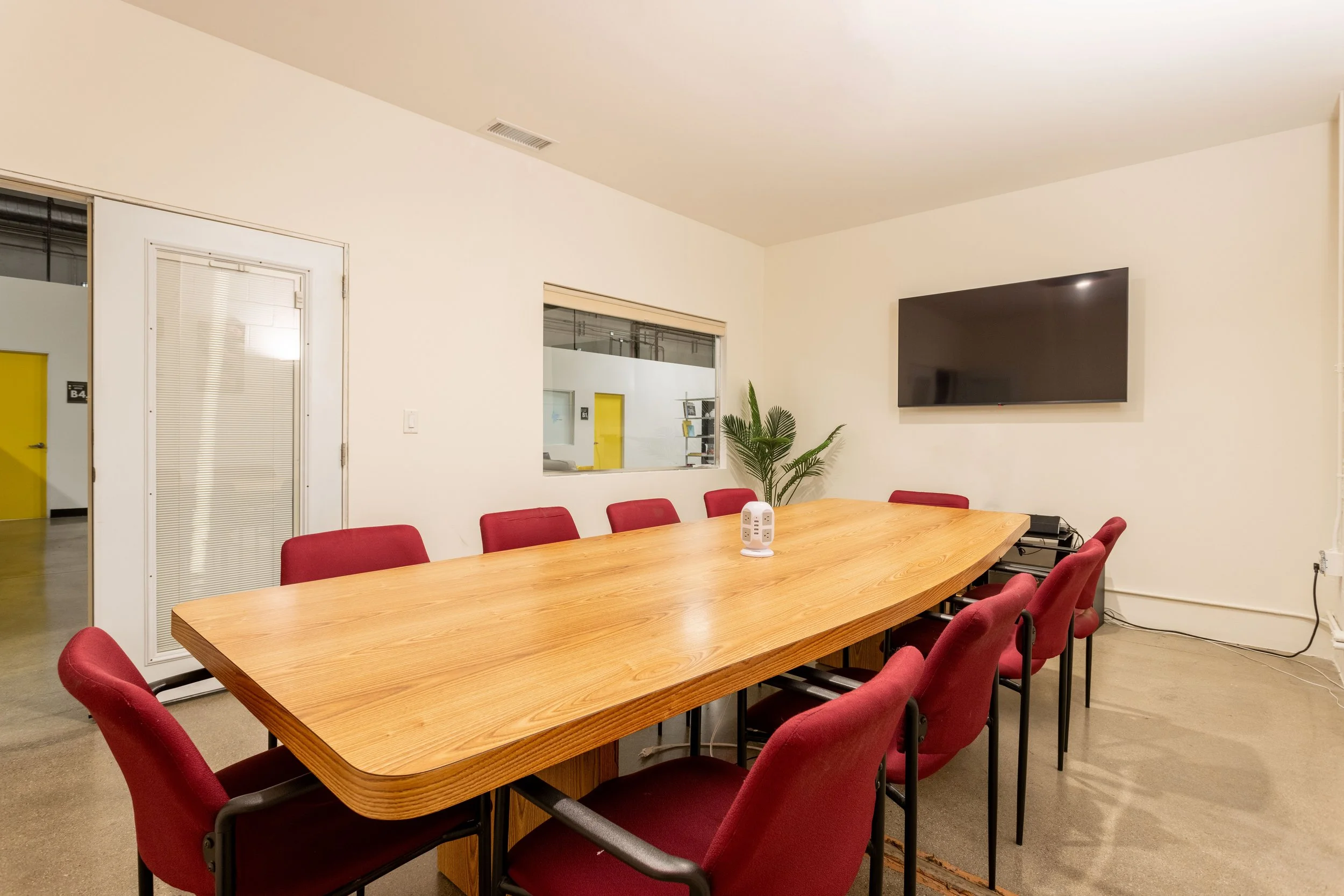 Listing_IdeationRoom_20231204_00010.jpg
