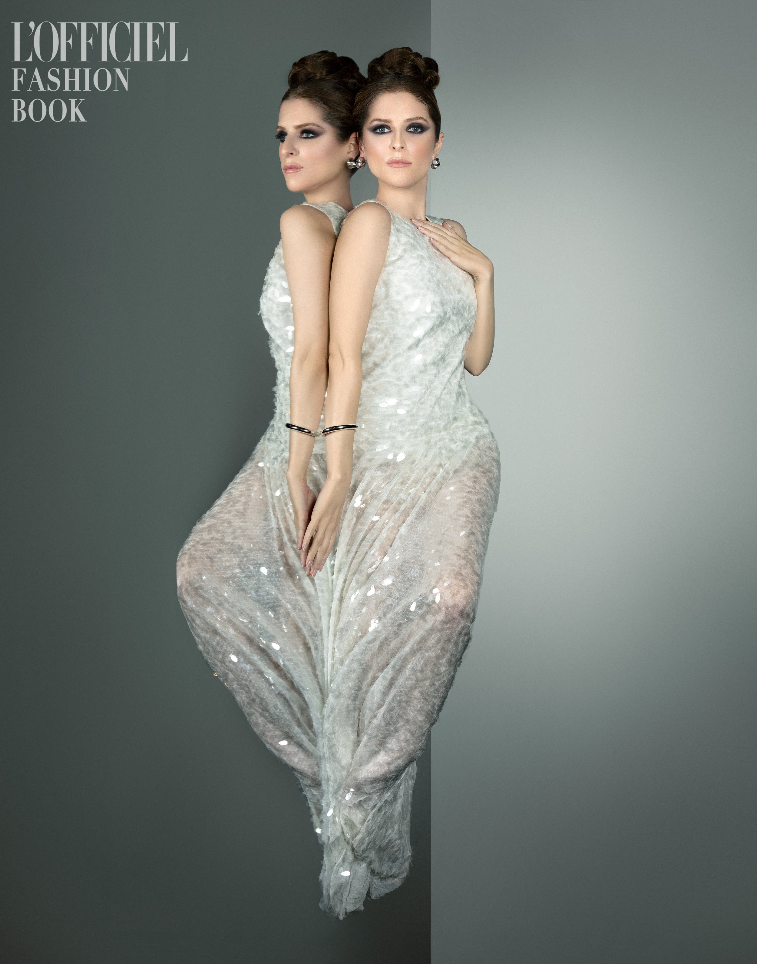 AU86_LOFFICIEL_FASHION_BOOK_Anna Kendrick 2.jpg