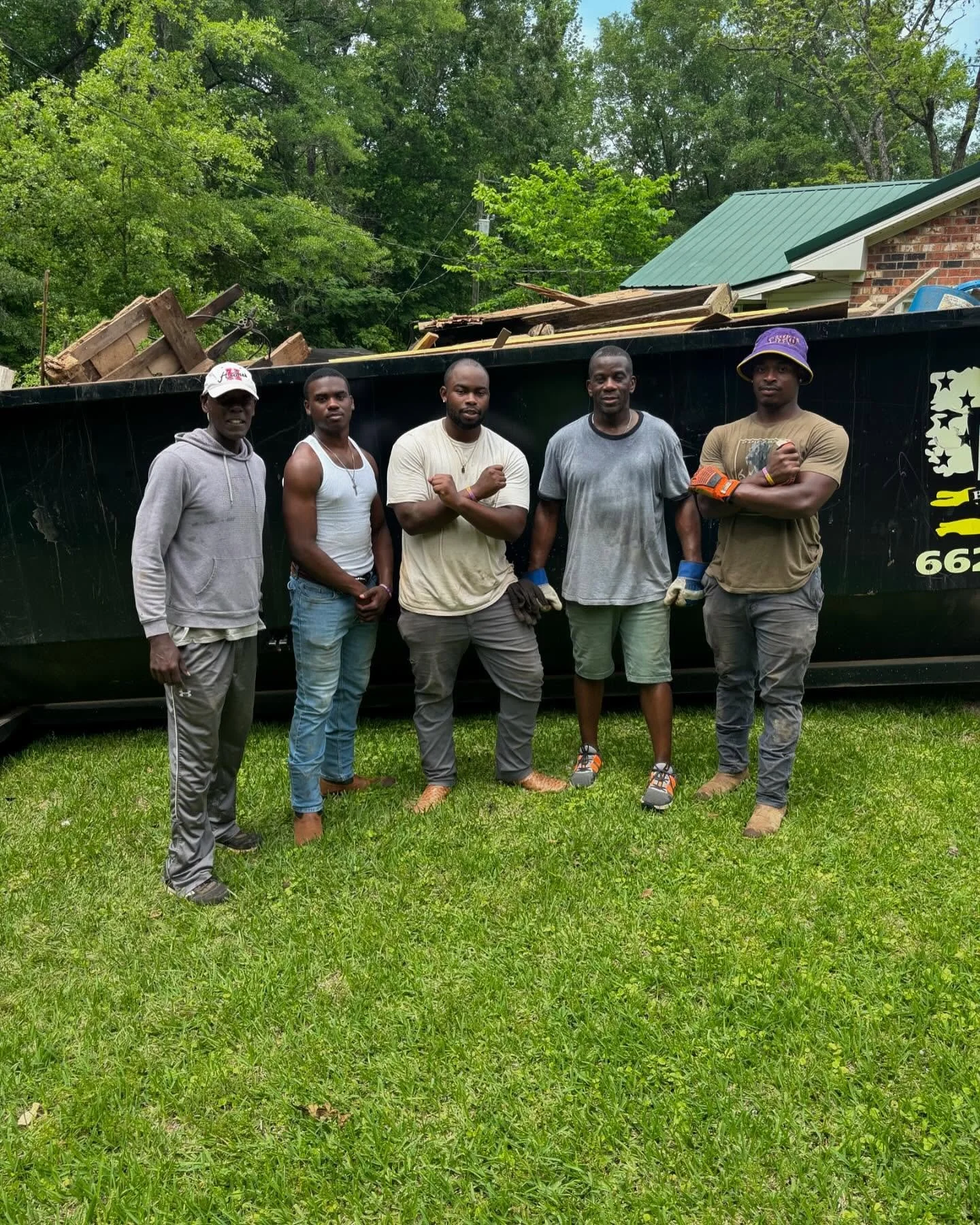 RQQ to Bro. Jamario Ickom, Bro. Wil&rsquo;tavious Williams and Bro. Travis Stewart for helping out the community and Bro. Kermit Ervin with cleaning out a shed. #service #duty