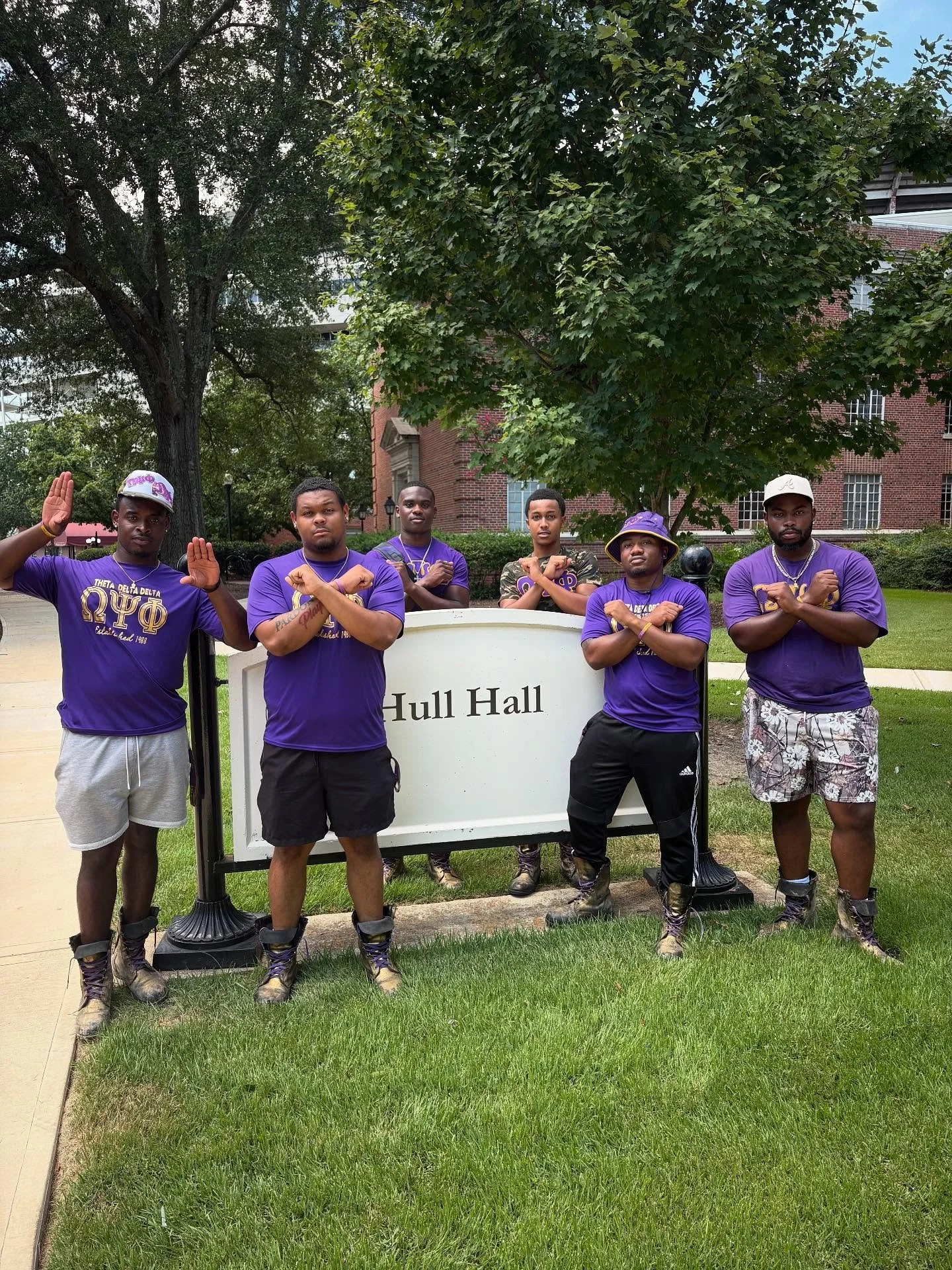📦🐾 Move-In Made Easy with the Bruhz! 🐾📦
Omega Psi Phi Fraternity, Inc. &ndash; Theta Delta Delta Chapter is here to help YOU settle into MSU! 💜💛