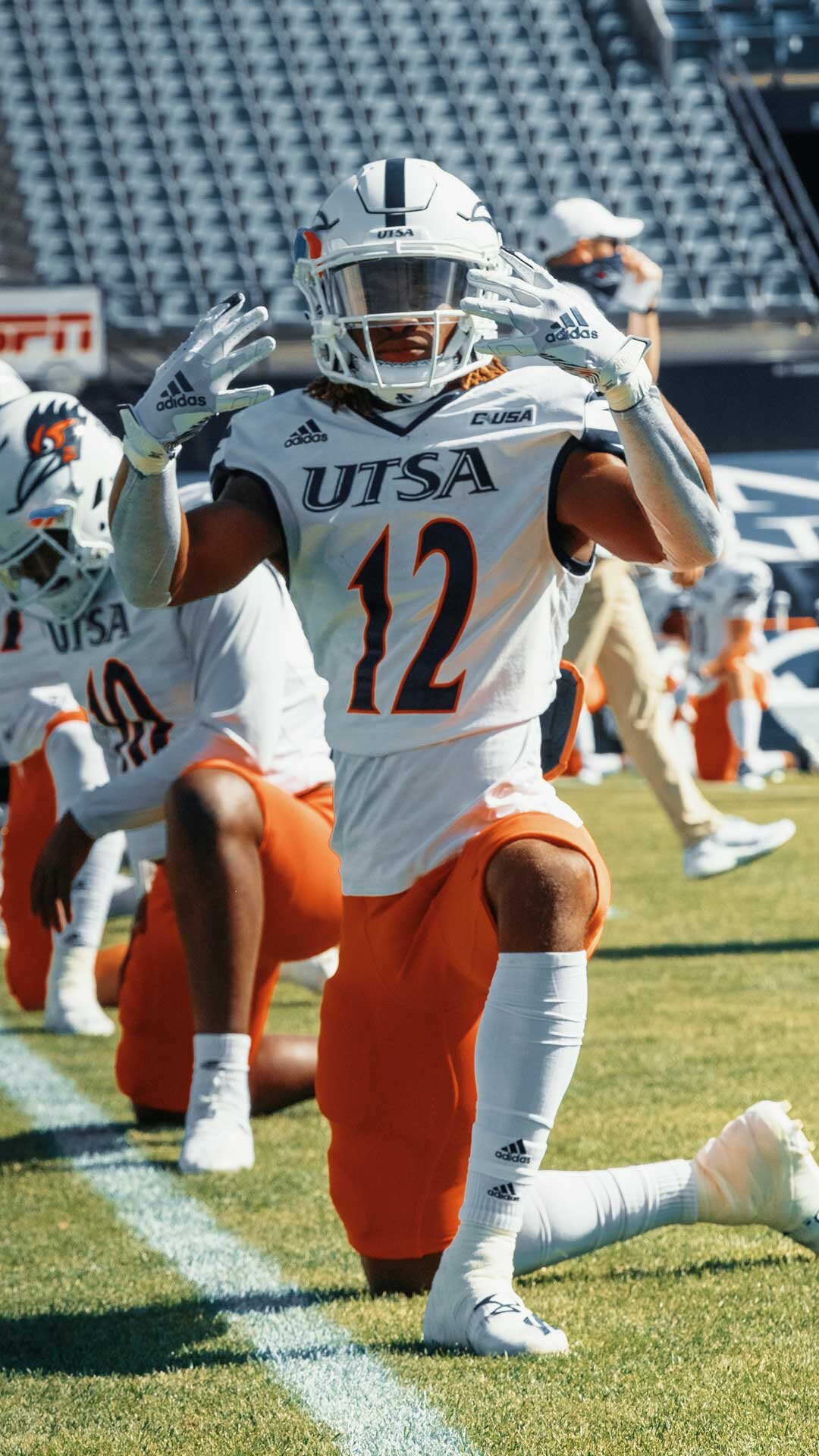 utsa-football-uniform-byu-2.jpg