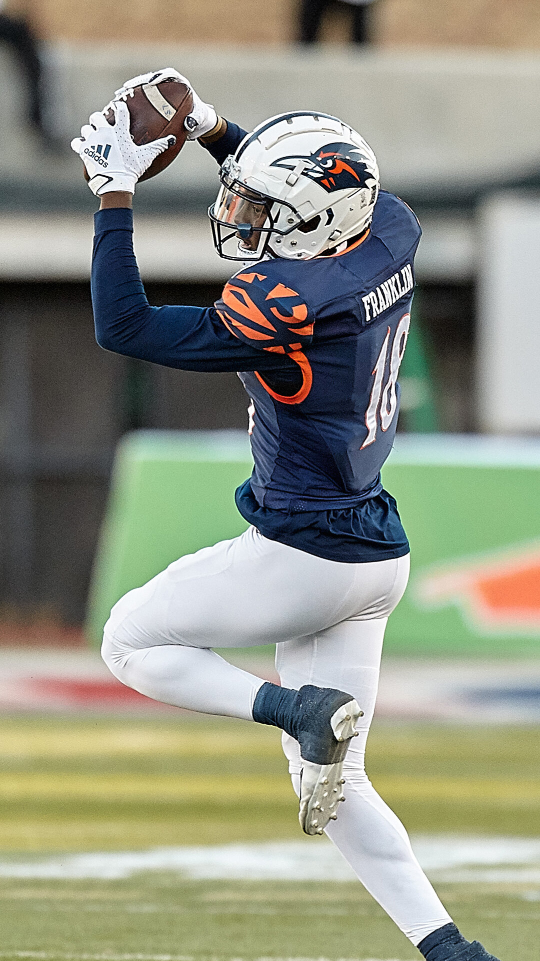 utsa-football-bowl-Vertical1.jpg