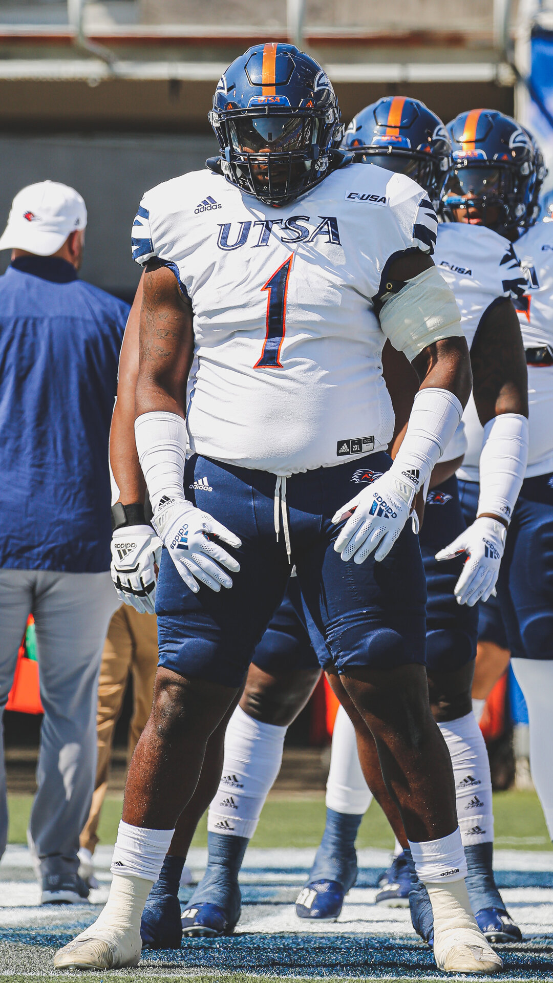 utsa-fb-memphis-vertical-1.jpg