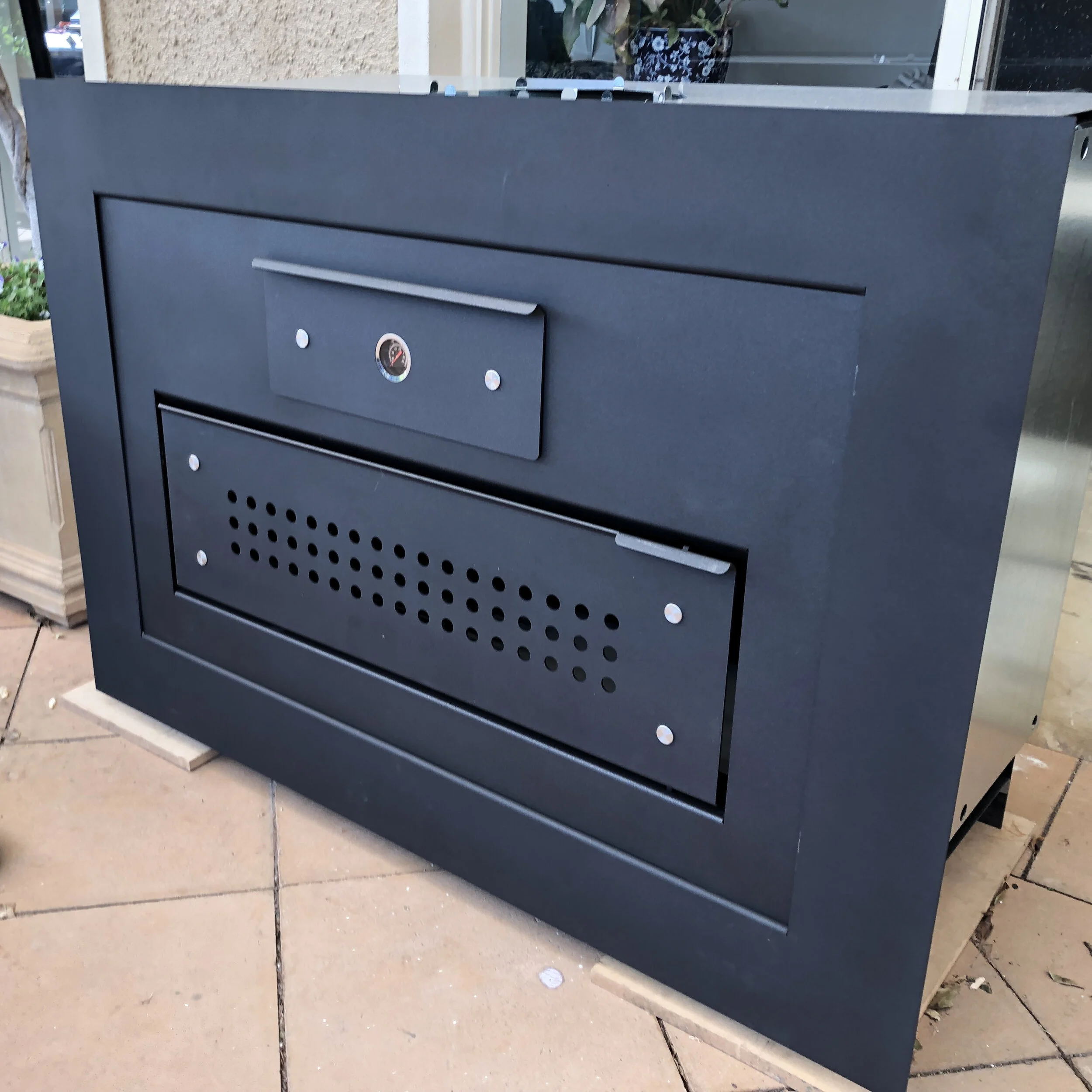 Billy Smoker Enclosure Shielding — Slab Culture Concrete benchtop