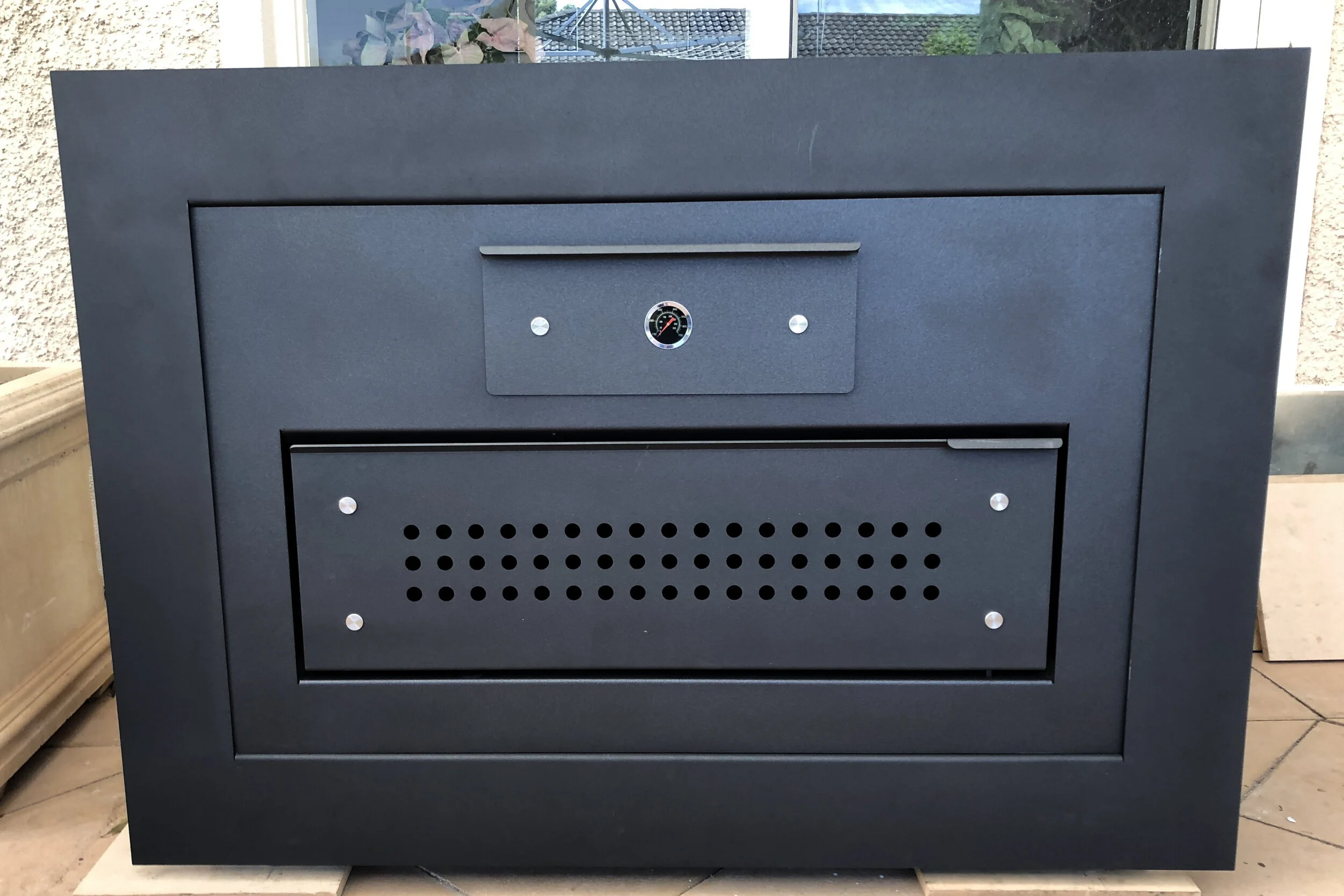 Billy Smoker Enclosure Shielding — Slab Culture Concrete benchtop