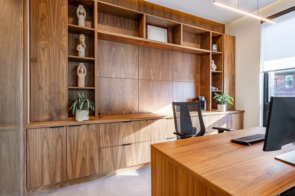 Refining Your Daily Rituals: The Art of Bespoke Bathroom & Living Space Design. .