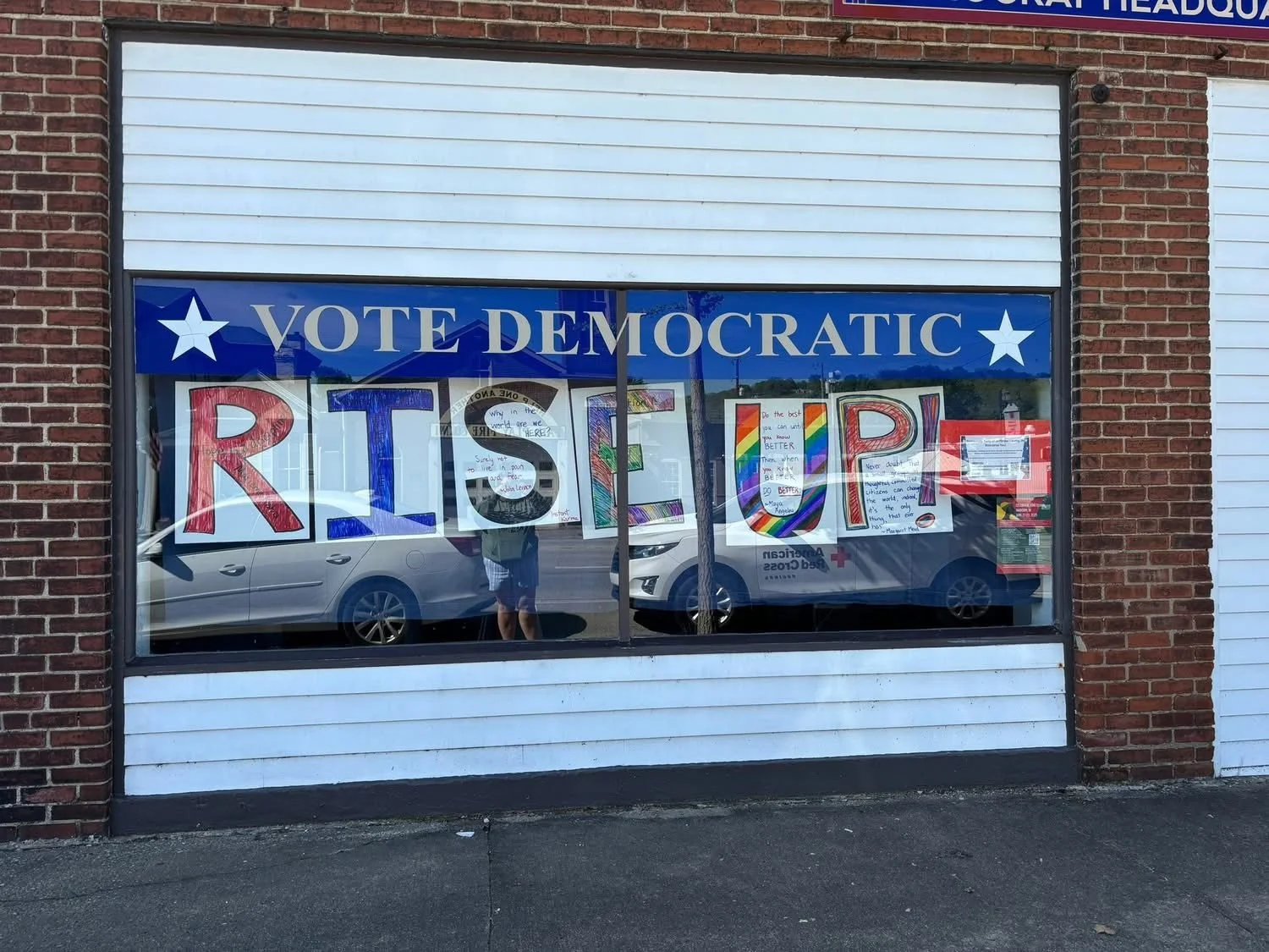 Dem 42.jpg