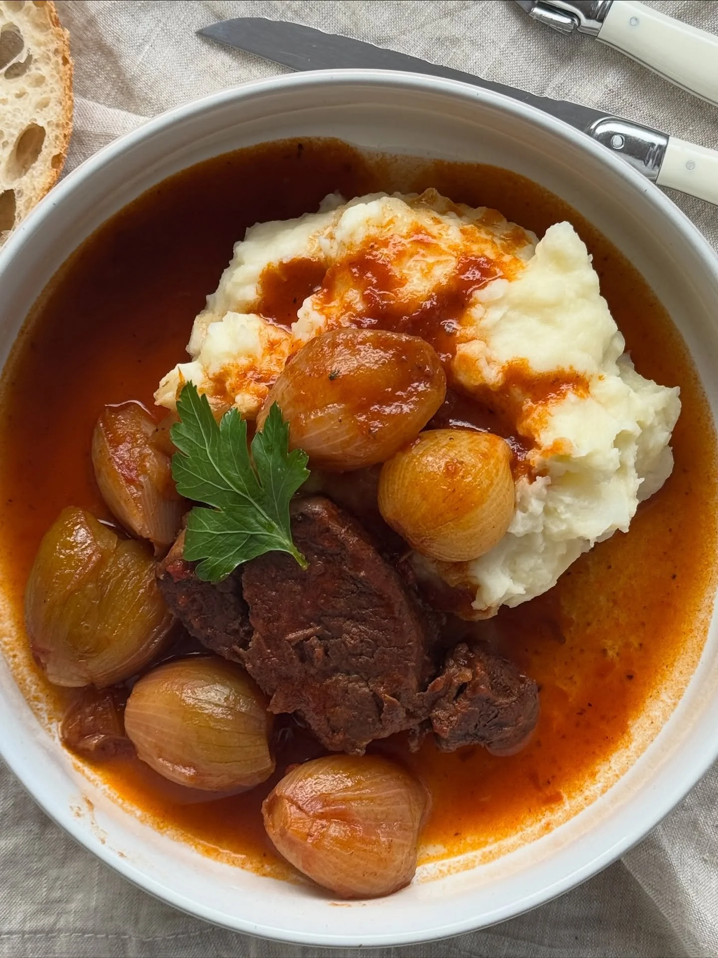 STIFADO 🍷 

This was a staple growing up and Mother Mary made the best stifado.

Nothing was ever measured, everything was by eye (of course). Her protein of choice for this dish was rabbit&hellip; but I have a hard time with that 🤦&zwj;♀️

Her sti