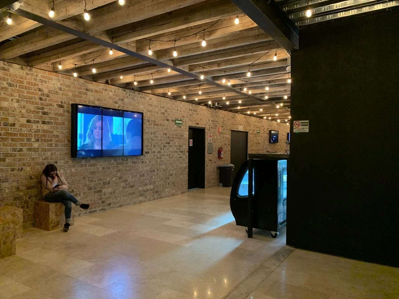 PHOTO-2019-04-10-23-21-45 5.jpg