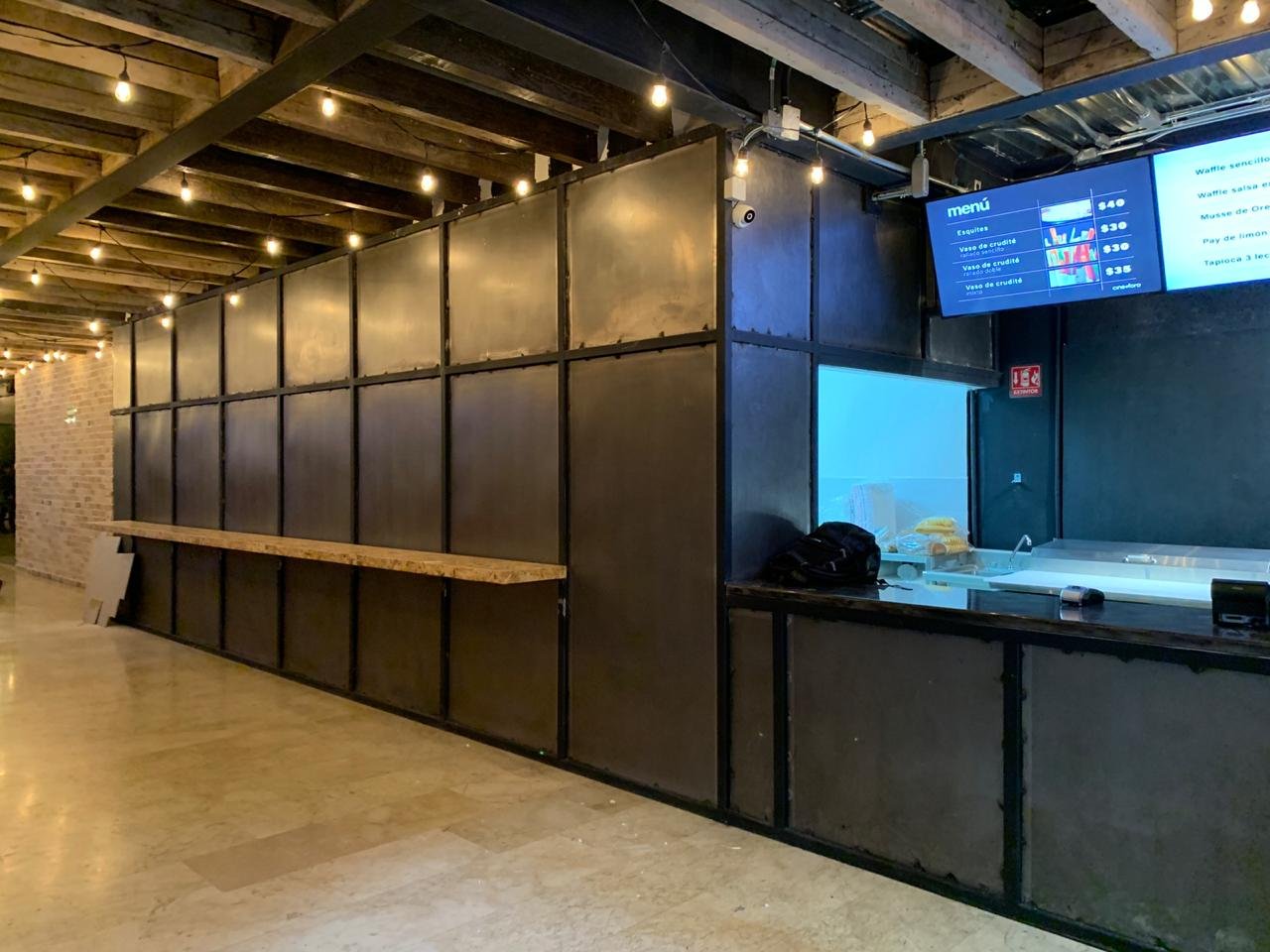 PHOTO-2019-04-10-23-21-46 3.jpg