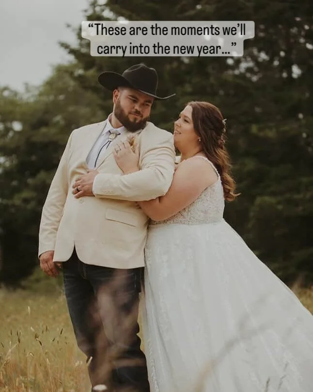 These are the moments we&rsquo;ll carry into the new year.

Quiet glances.
Shared laughter.
Vows spoken softly.
Mountains, backyards, lakes, and living rooms filled with love.

Every ceremony reminds us why we do what we do.

@taraglennphotography
@k