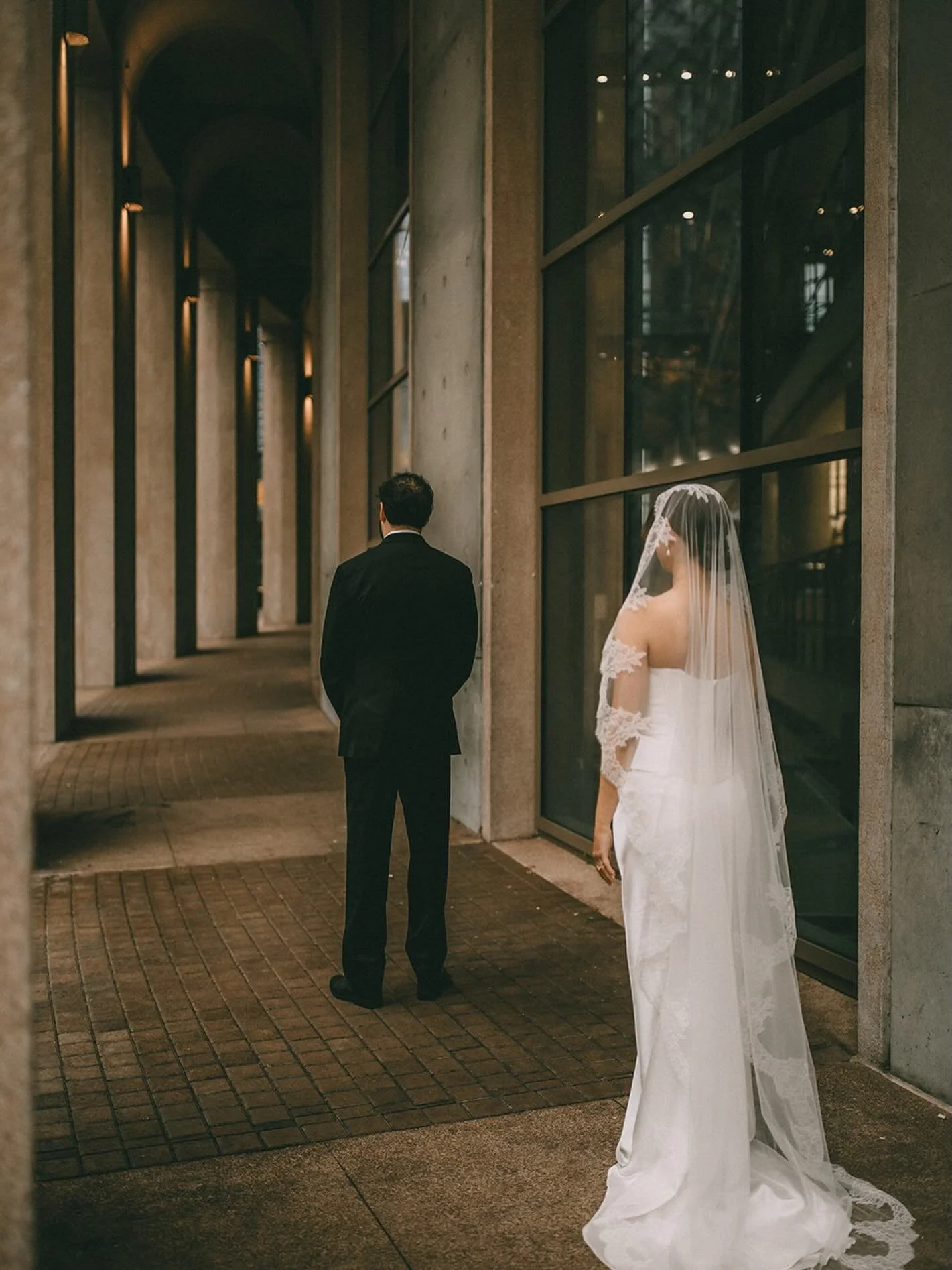 That moment before everything changes 🤍

The pause.
The anticipation.
The quiet before they see each other for the first time.

Some of the most powerful moments&hellip; happen before a single word is spoken.

📸 @amandacoldicuttphoto
#vanofficiant 