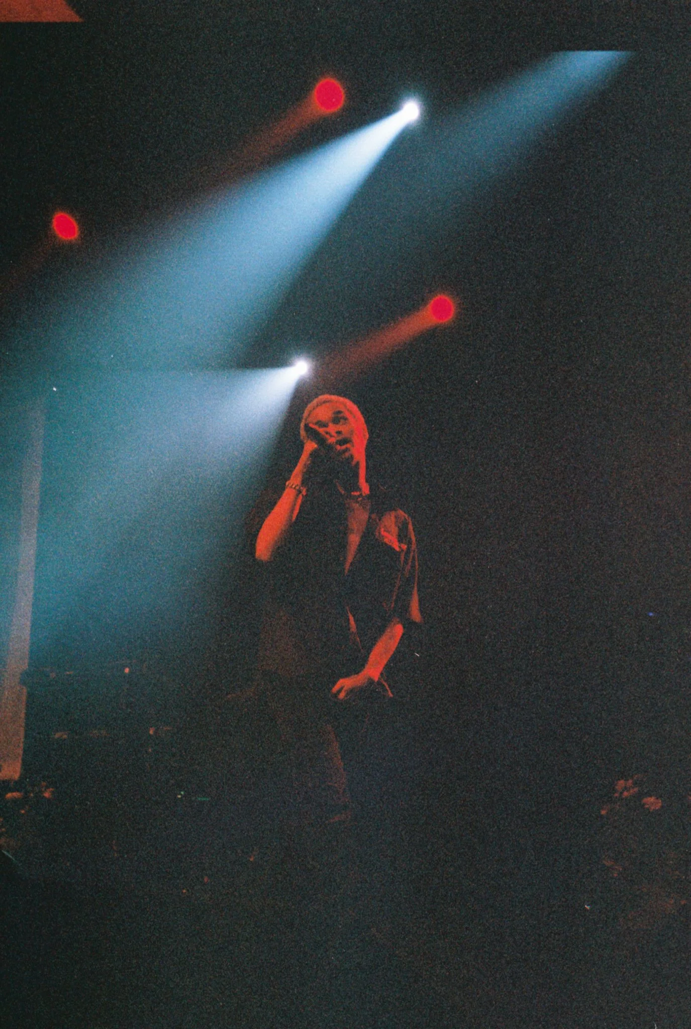 R1-01532-033A.jpg