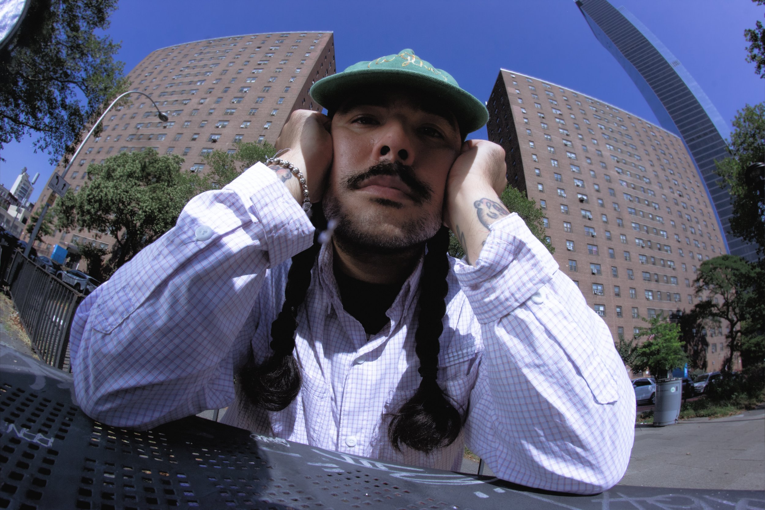 Q&amp;A: Glom Talks NYC Scenes, Viral Riffs and New Album ‘Below’