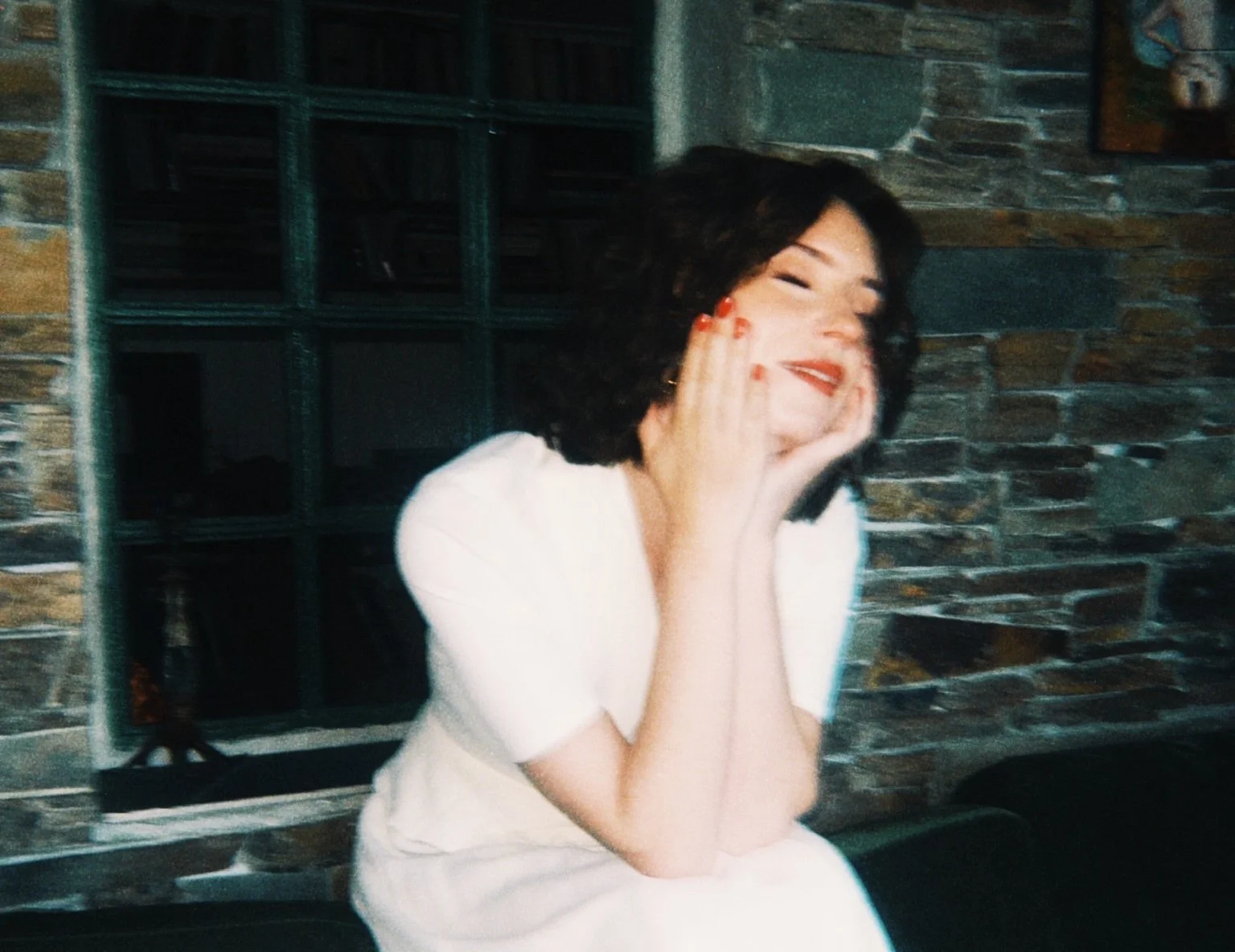 Q&amp;A: Hannah Storm Voices Romantic Vulnerability on Debut Album ‘It Will Never Be The Right Time’