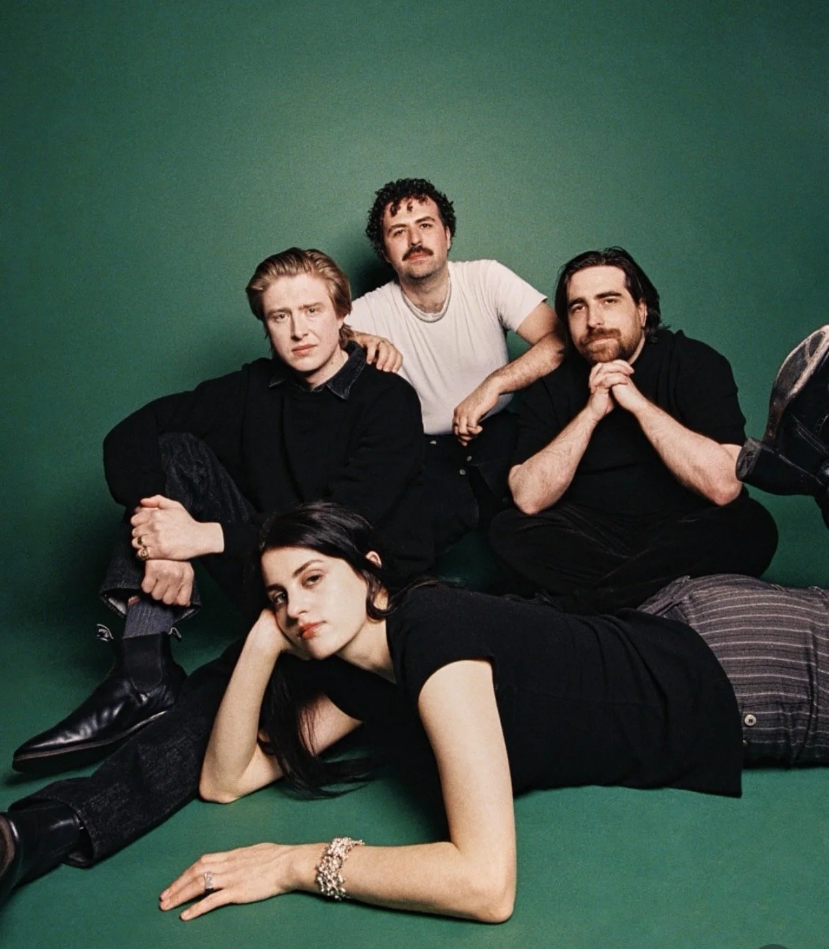 SPOTLIGHT: Modern Woman Creates Operatic Post-Punk for the Future in New Album ‘Johnny’s Dreamworld’
