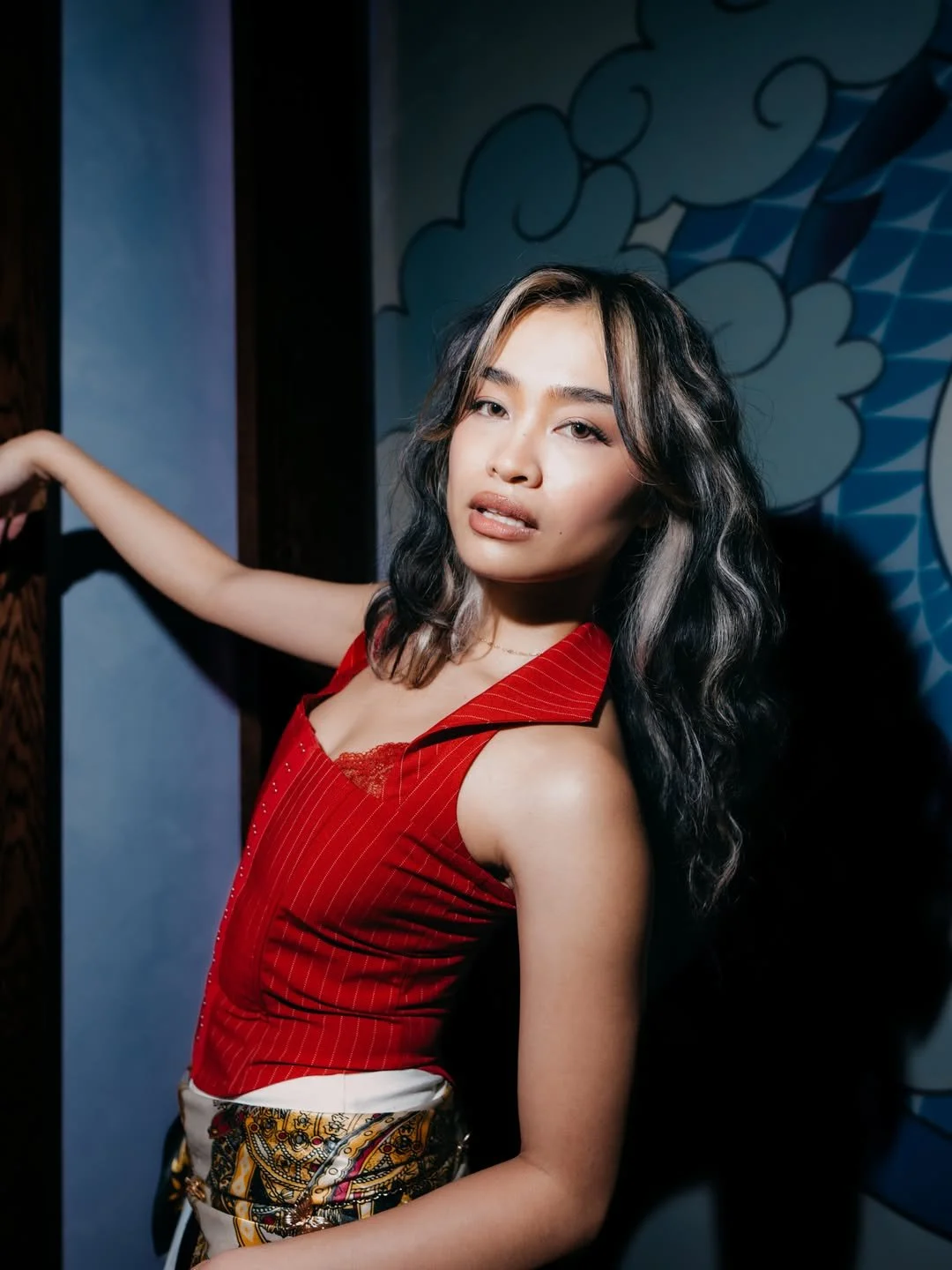 Q&amp;A: Jonavi Explores The Duality Of Love And The Power Of Release On ‘Bite My Tongue’