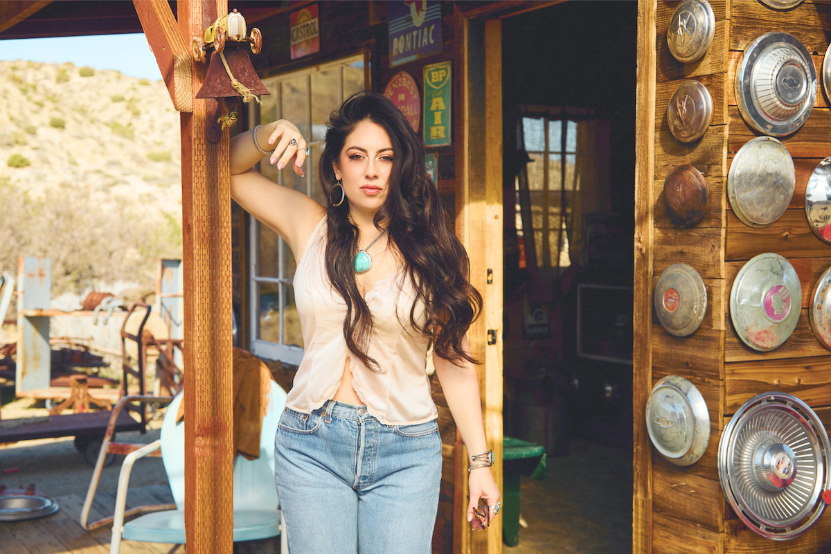 Q&amp;A: Sheva Elliot on "Birds of a Feather" and the Freedom of Following Your Gut