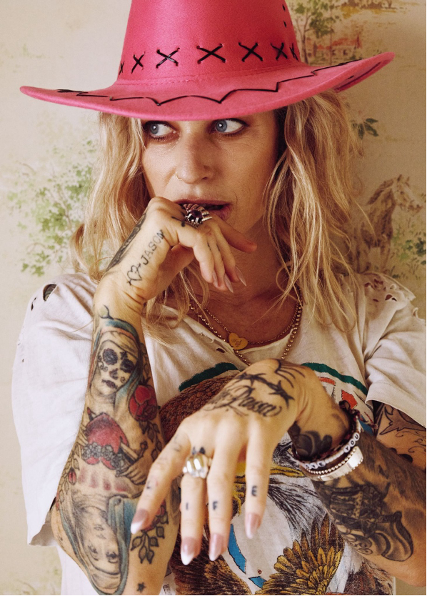 Q&amp;A: Gin Wigmore Opens Up with “Rodeo,” a Raw Reflection on Rebuilding and Reinvention
