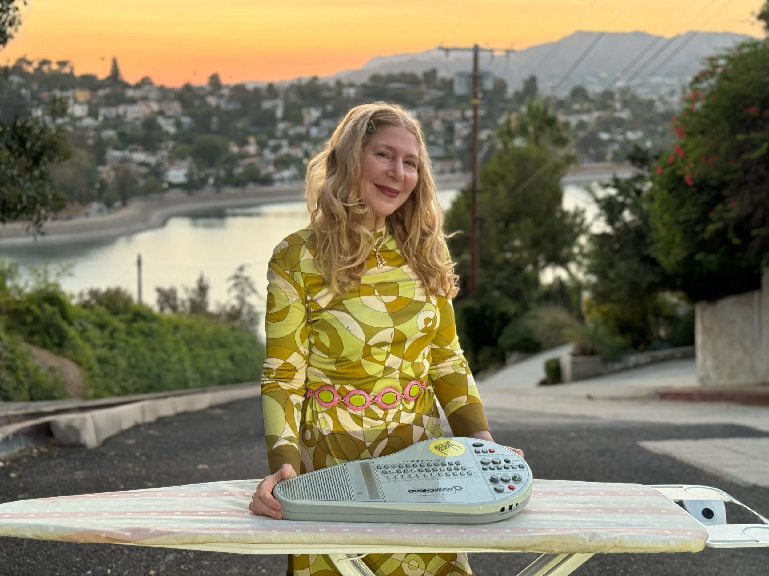 REVIEW: Blond in Car Makes the Unattainable Irresistible on ‘How To Be A Mystery’