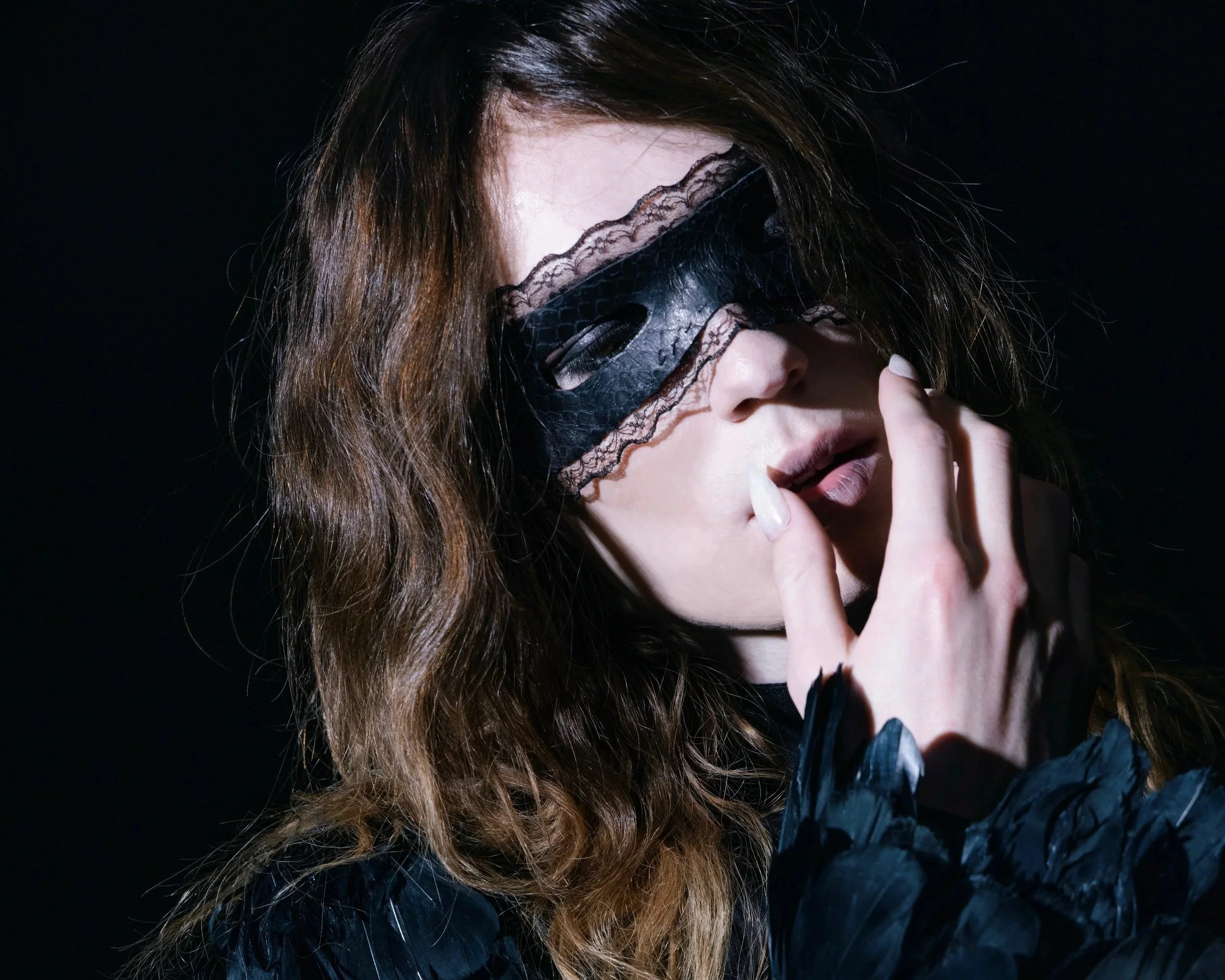 REVIEW: Prince of Darkness 2hollis Returns with New Gothic Emo Single ‘Hurt’