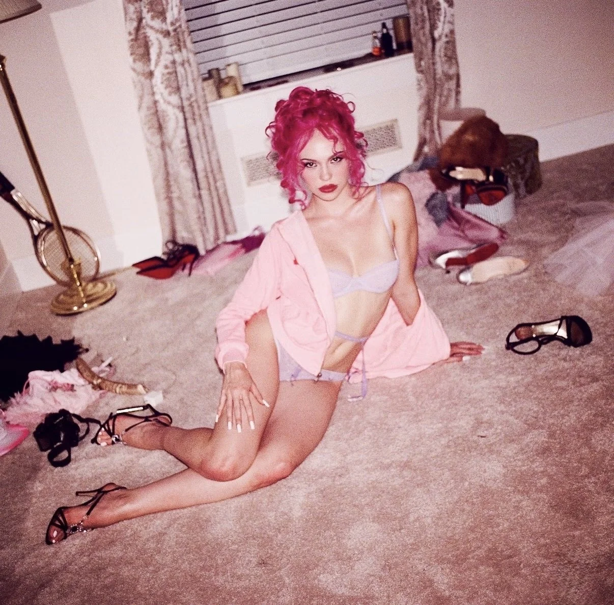 REVIEW: Adéla Proves It’s Her World and We’re Just Living in It With Her Debut Album ‘PRIMA’