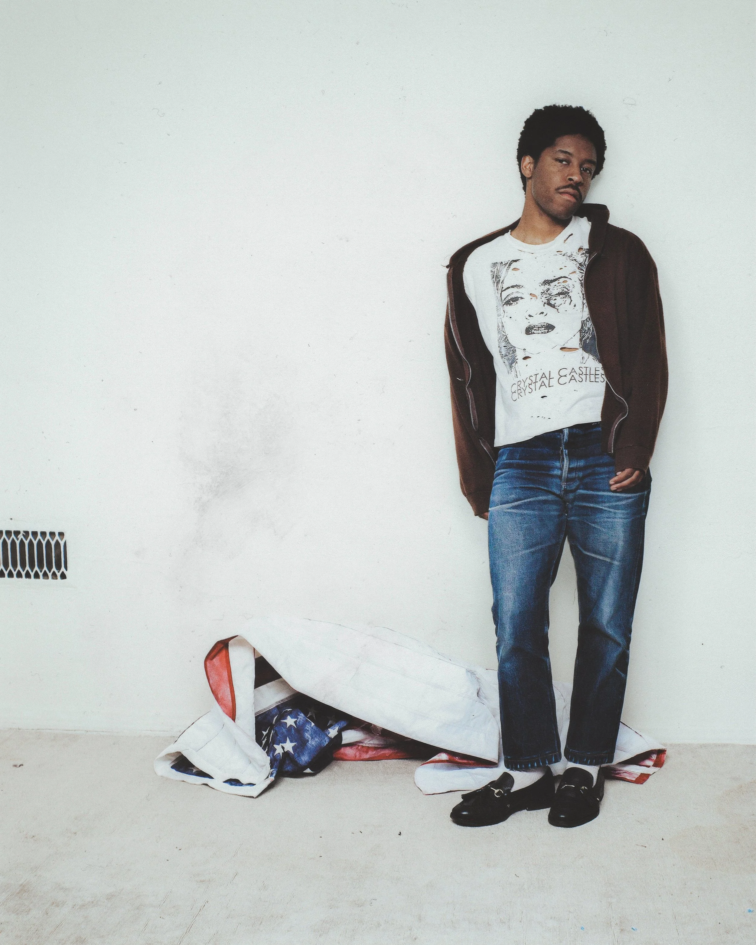 REVIEW: KennyHoopla’s “NEW AMERICA//” Turns Generational Frustration Into Sound