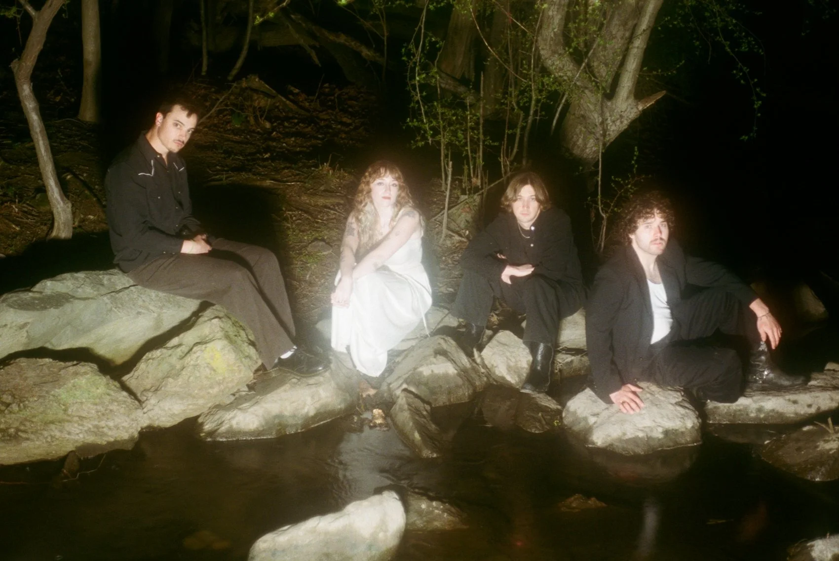 Q&amp;A: Paper Lady Turns Inner Conflict Into “Cellsword”